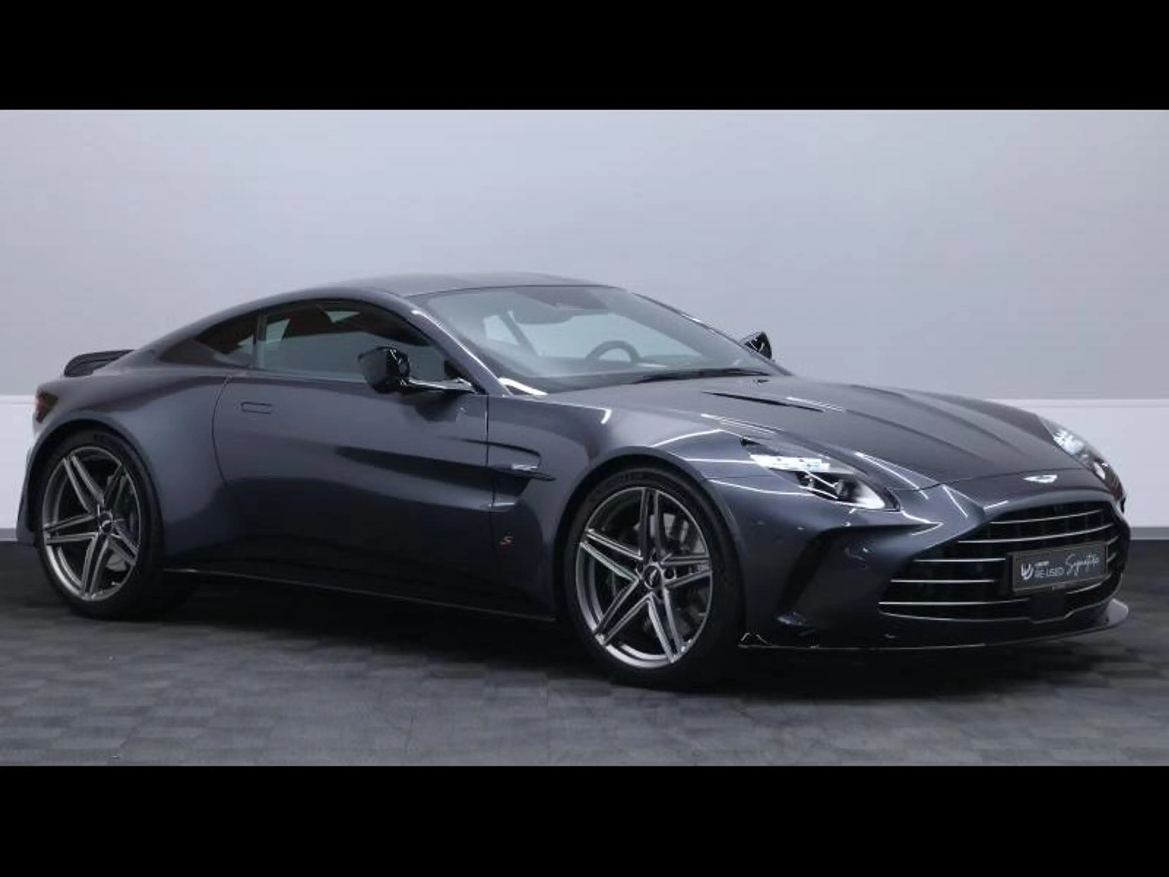 Aston Martin Vantage S 680ch *Xenon Grey — photo 3
