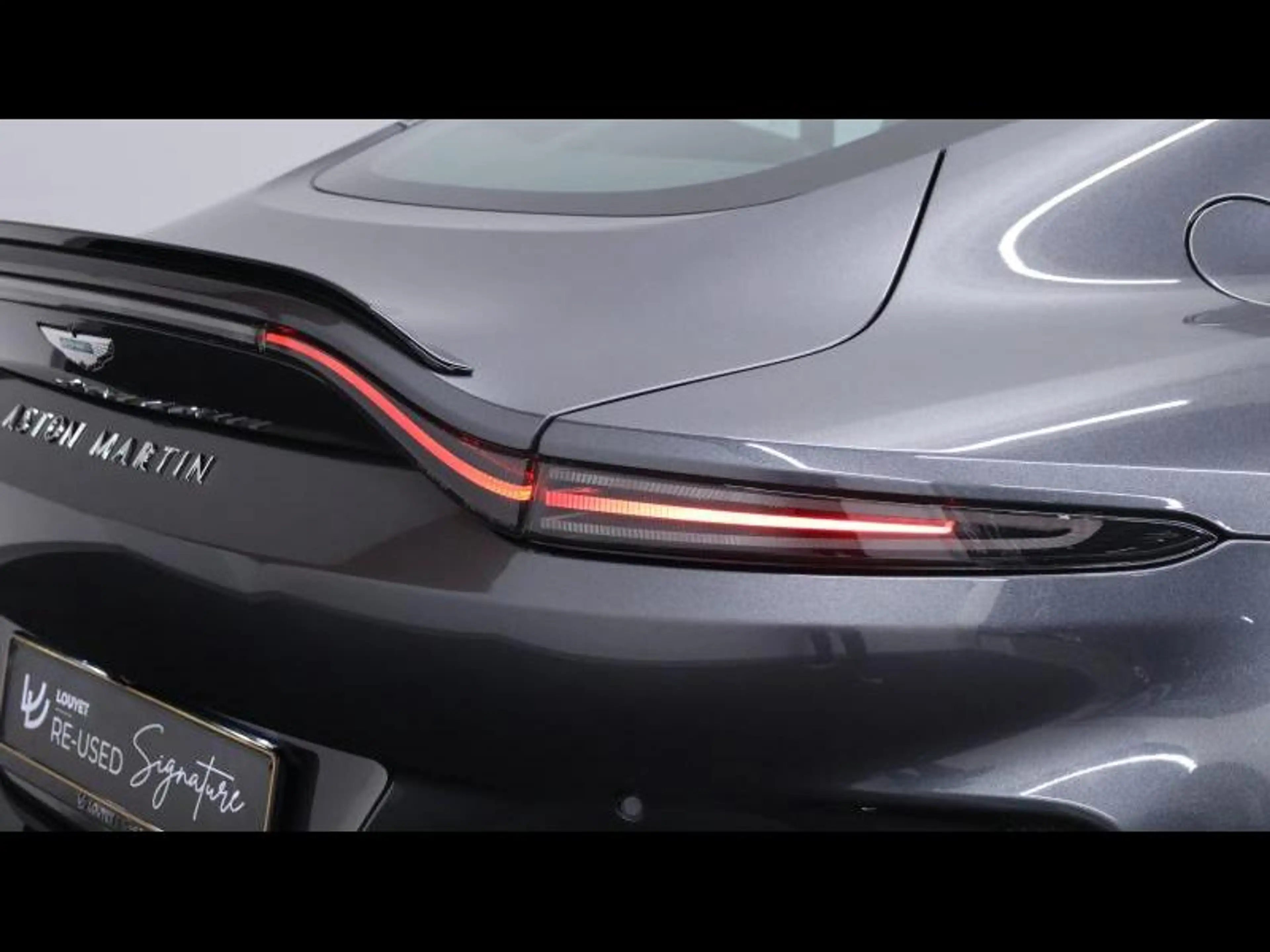 Aston Martin Vantage S 680ch *Xenon Grey — photo 9