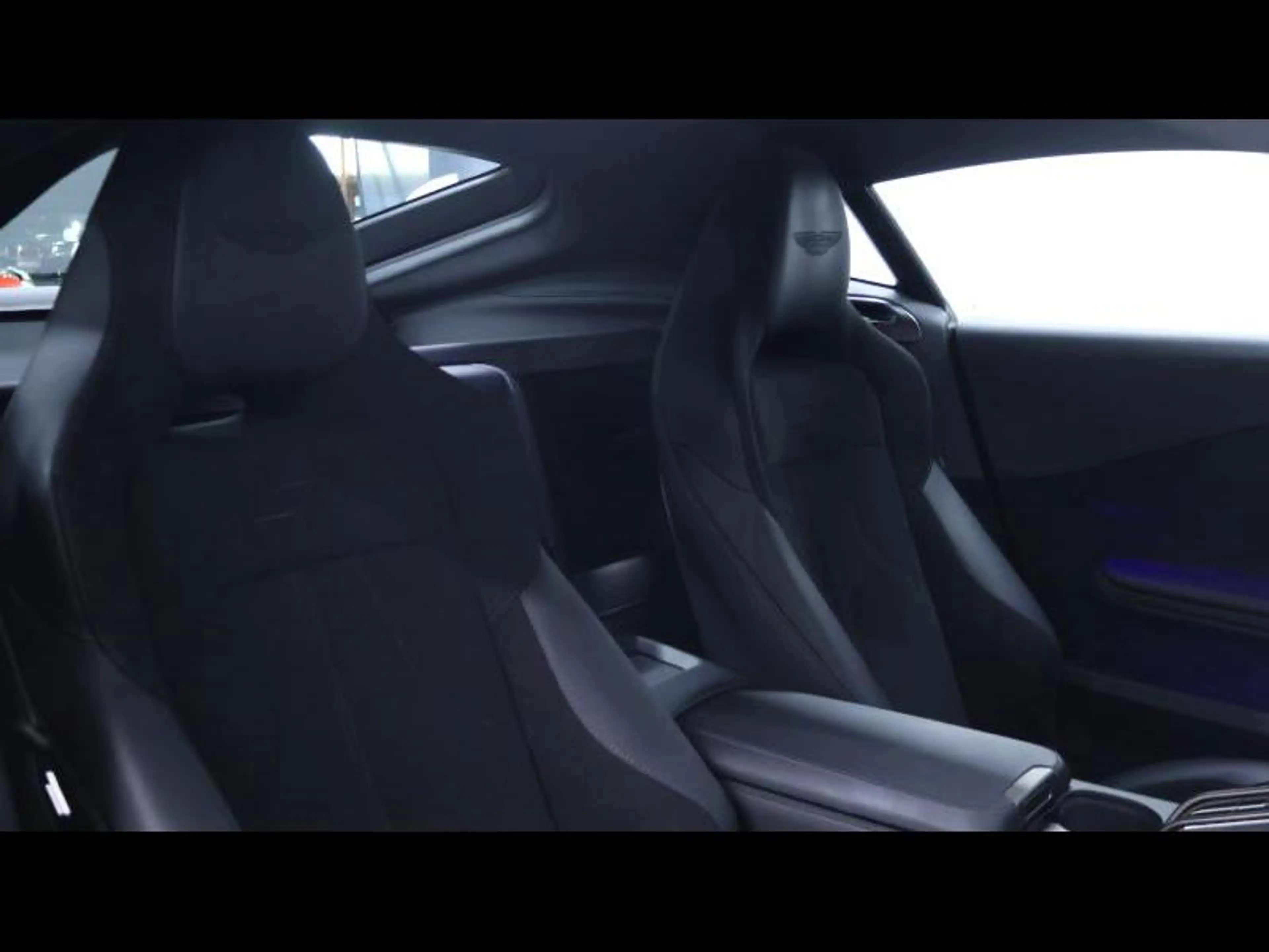 Aston Martin Vantage S 680ch *Xenon Grey — photo 12