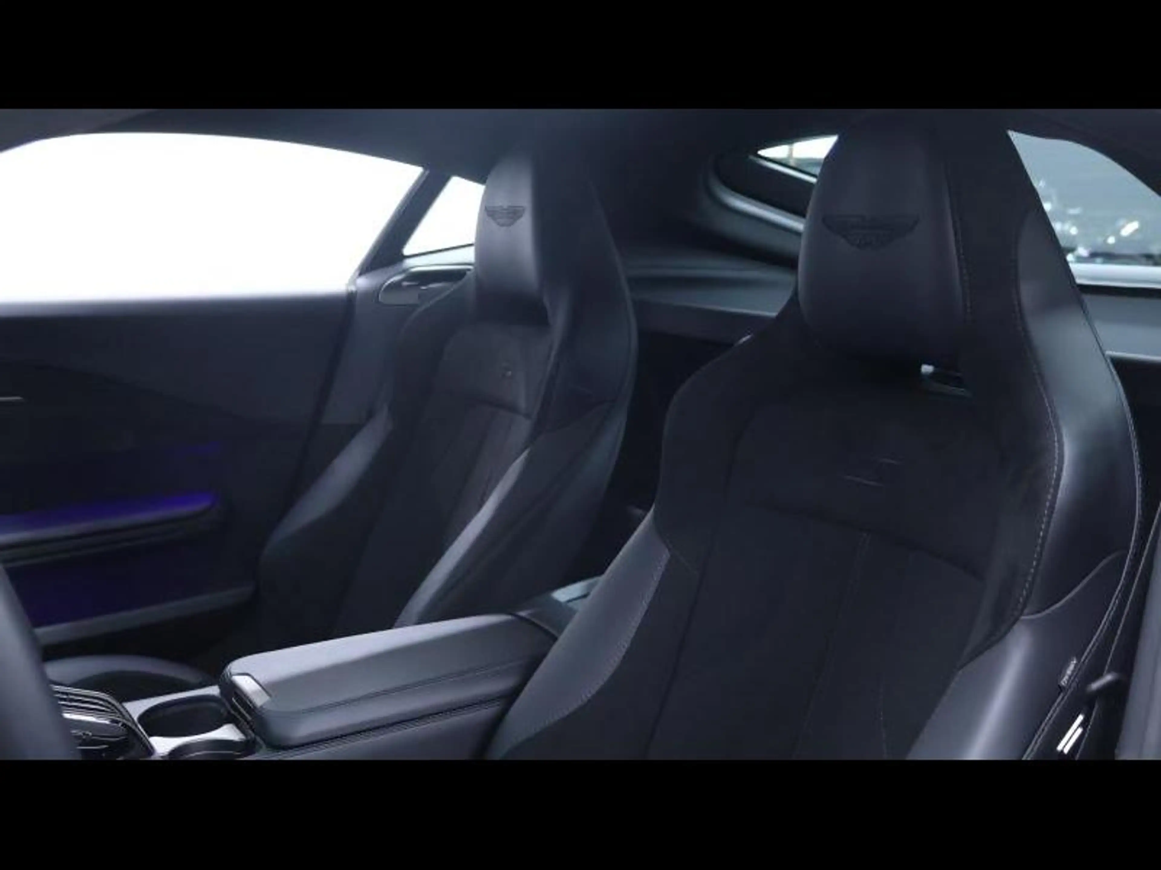 Aston Martin Vantage S 680ch *Xenon Grey — photo 14