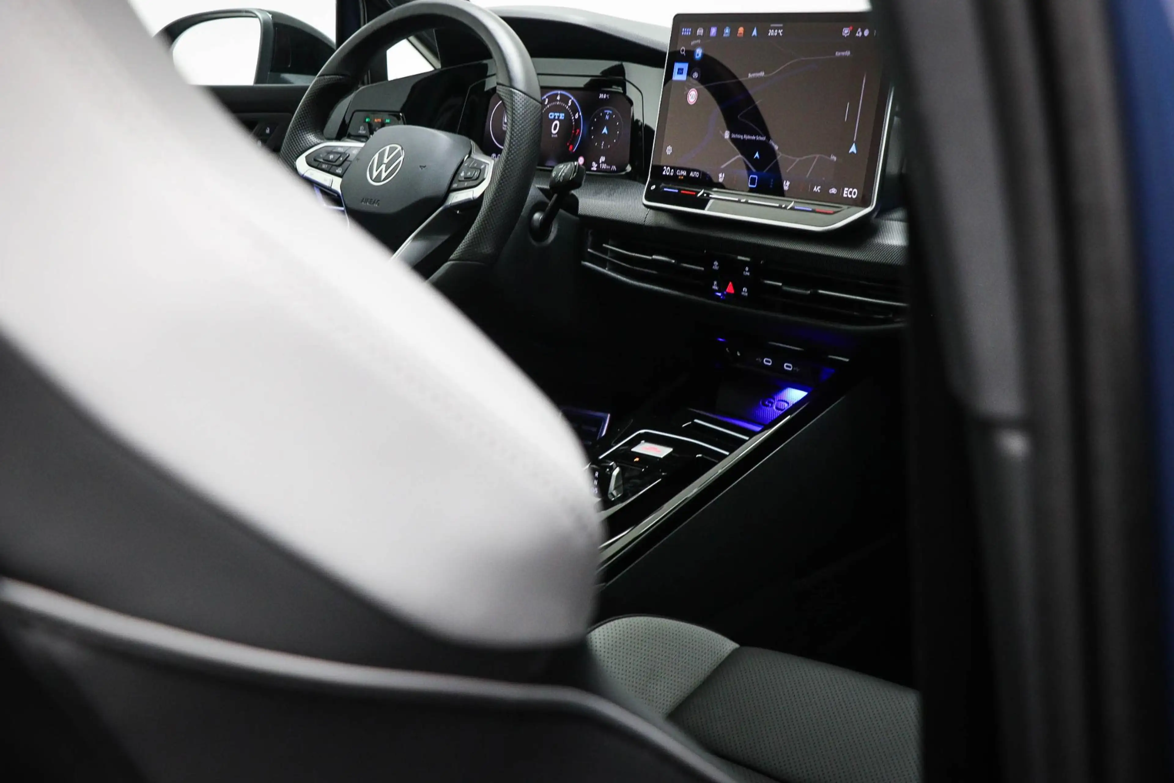 Volkswagen Golf GTE 1.5 eHybrid | LEDER | PANORAMADAK | HEAD UP | STOE — photo 16