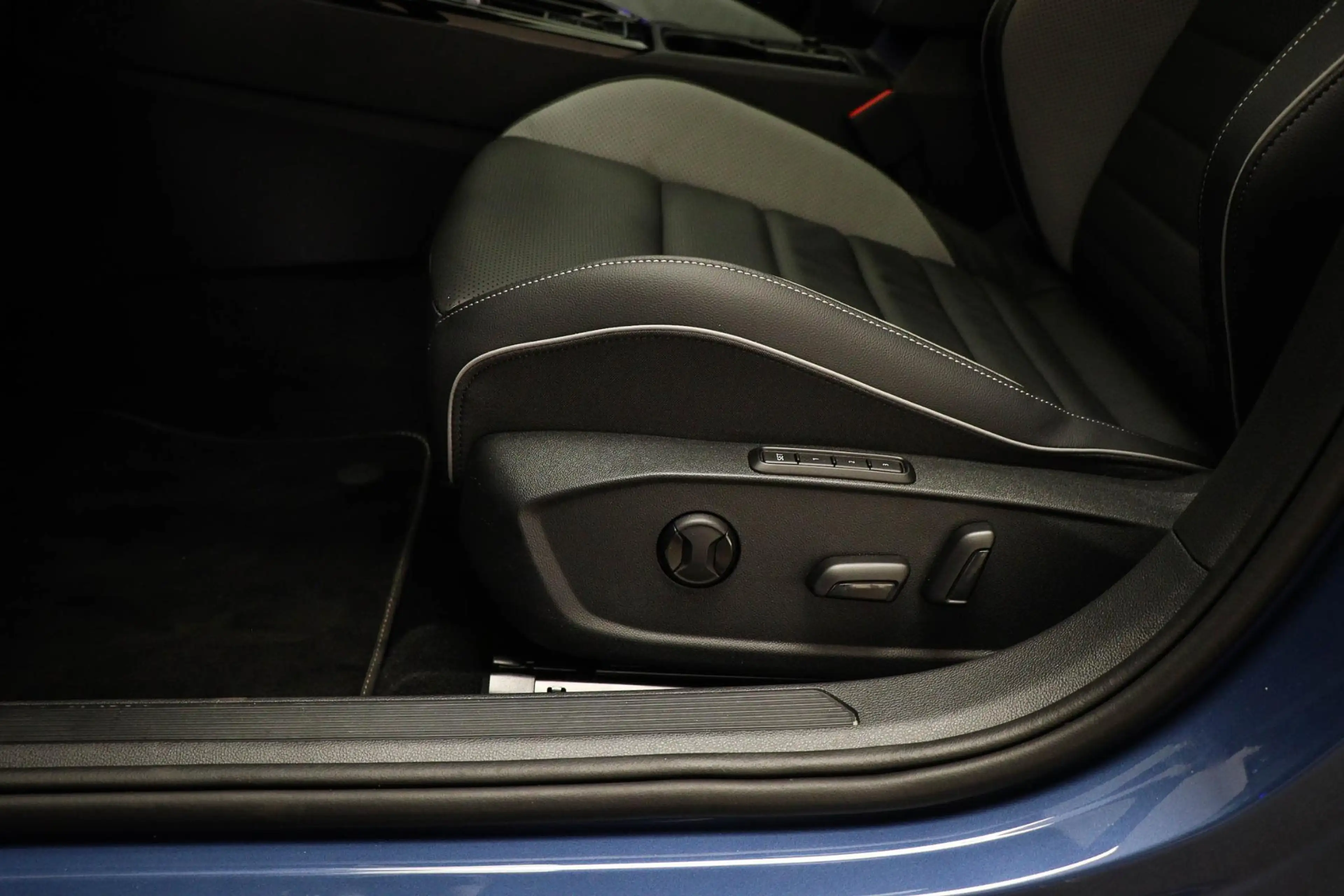 Volkswagen Golf GTE 1.5 eHybrid | LEDER | PANORAMADAK | HEAD UP | STOE — photo 31