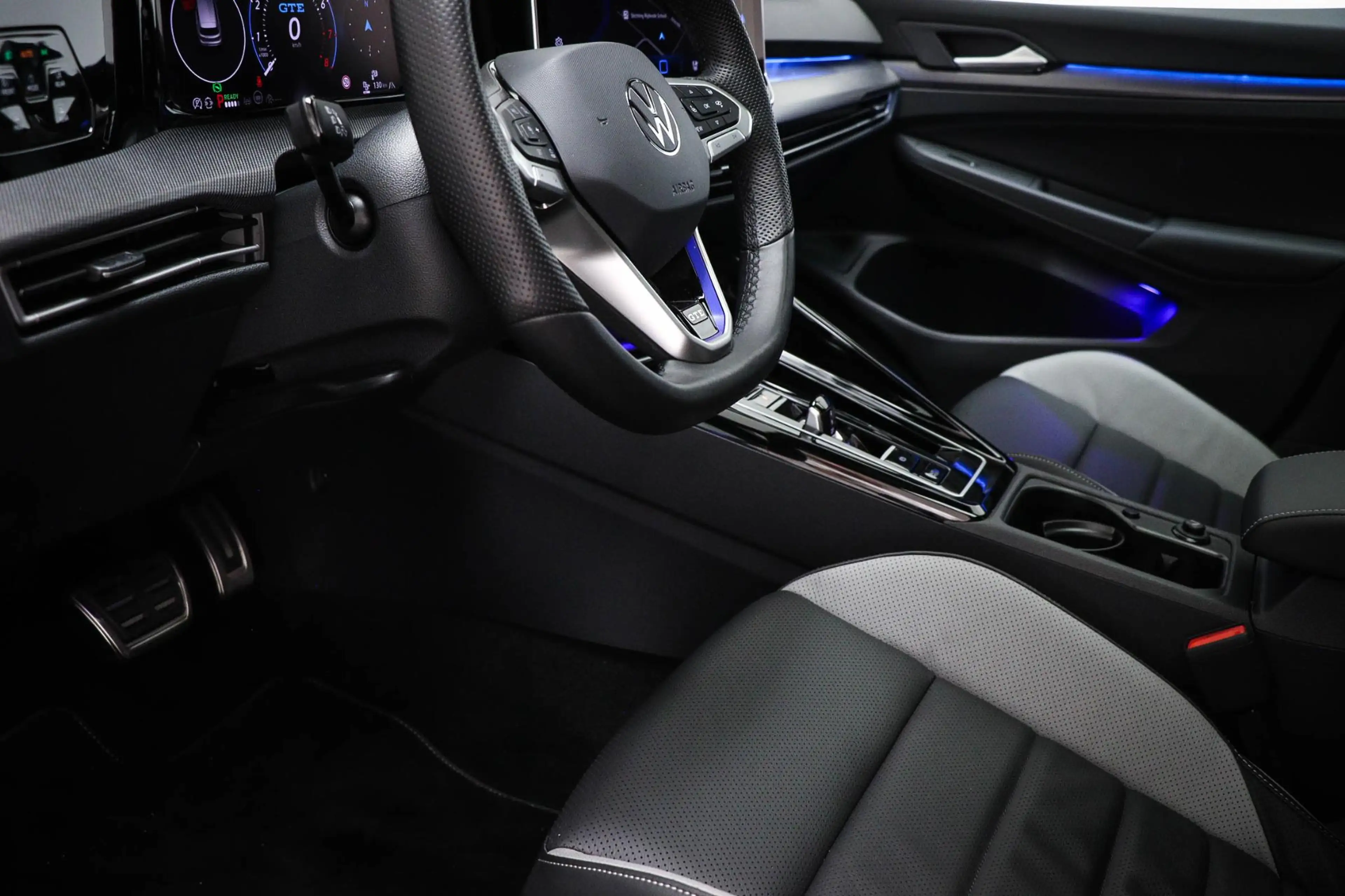 Volkswagen Golf GTE 1.5 eHybrid | LEDER | PANORAMADAK | HEAD UP | STOE — photo 32