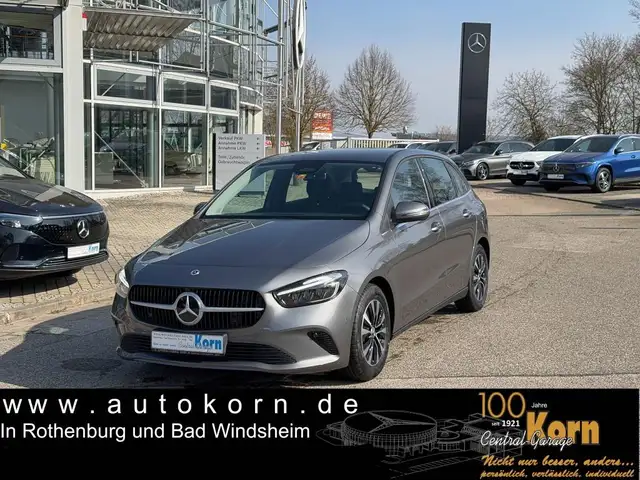 Mercedes-Benz B 180 EntryAdvance AHK Kamera WinterP+M&S16" LED