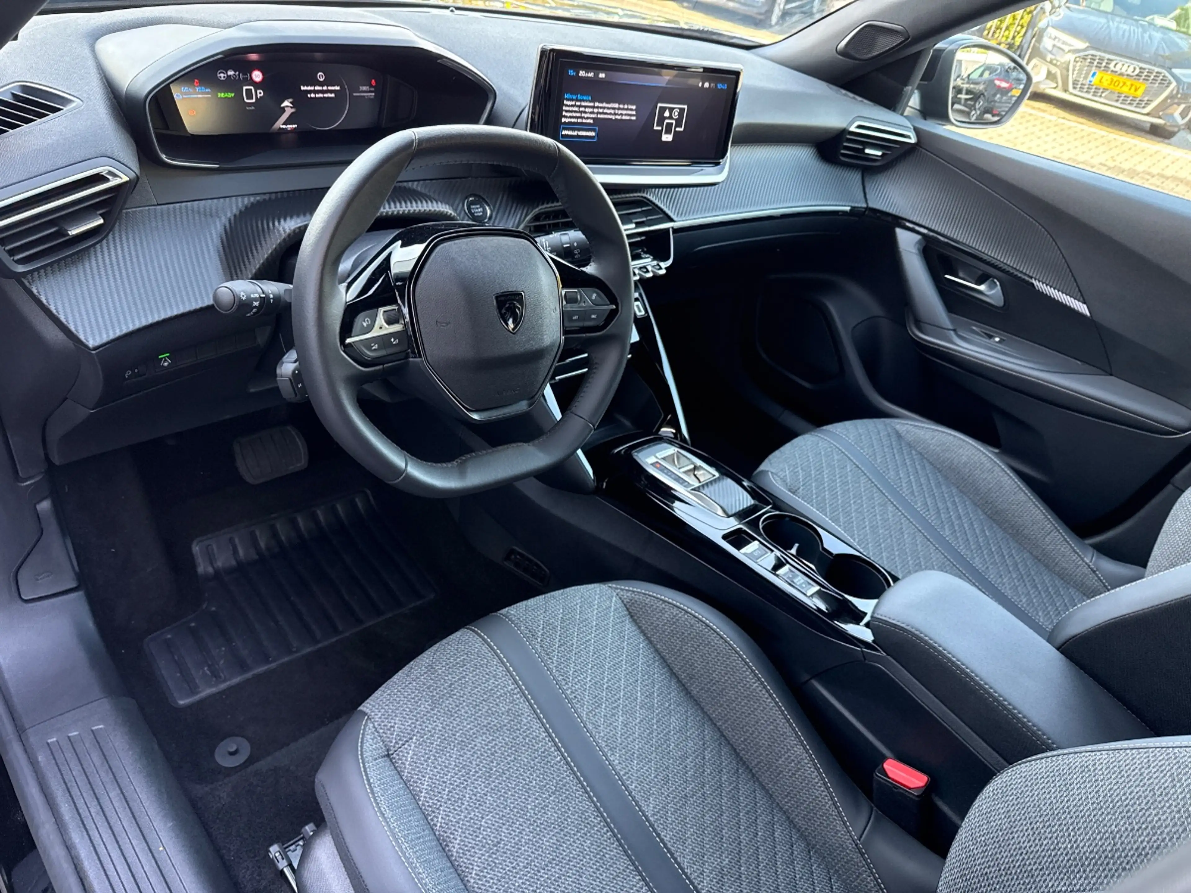 Peugeot e-2008 EV Active Pack 50 kWh|SOH 100%| — photo 16