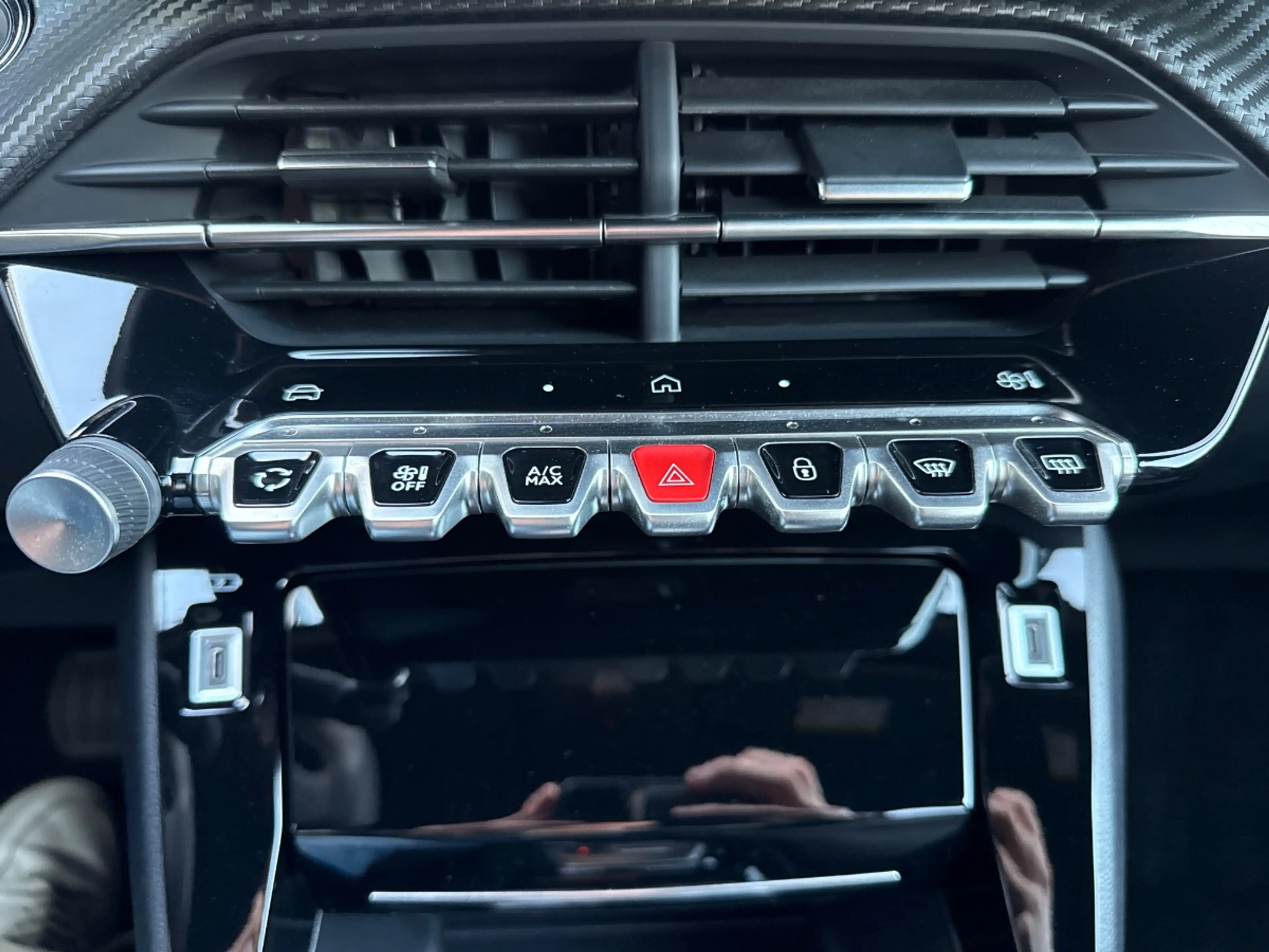 Peugeot e-2008 EV Active Pack 50 kWh|SOH 100%| — photo 14