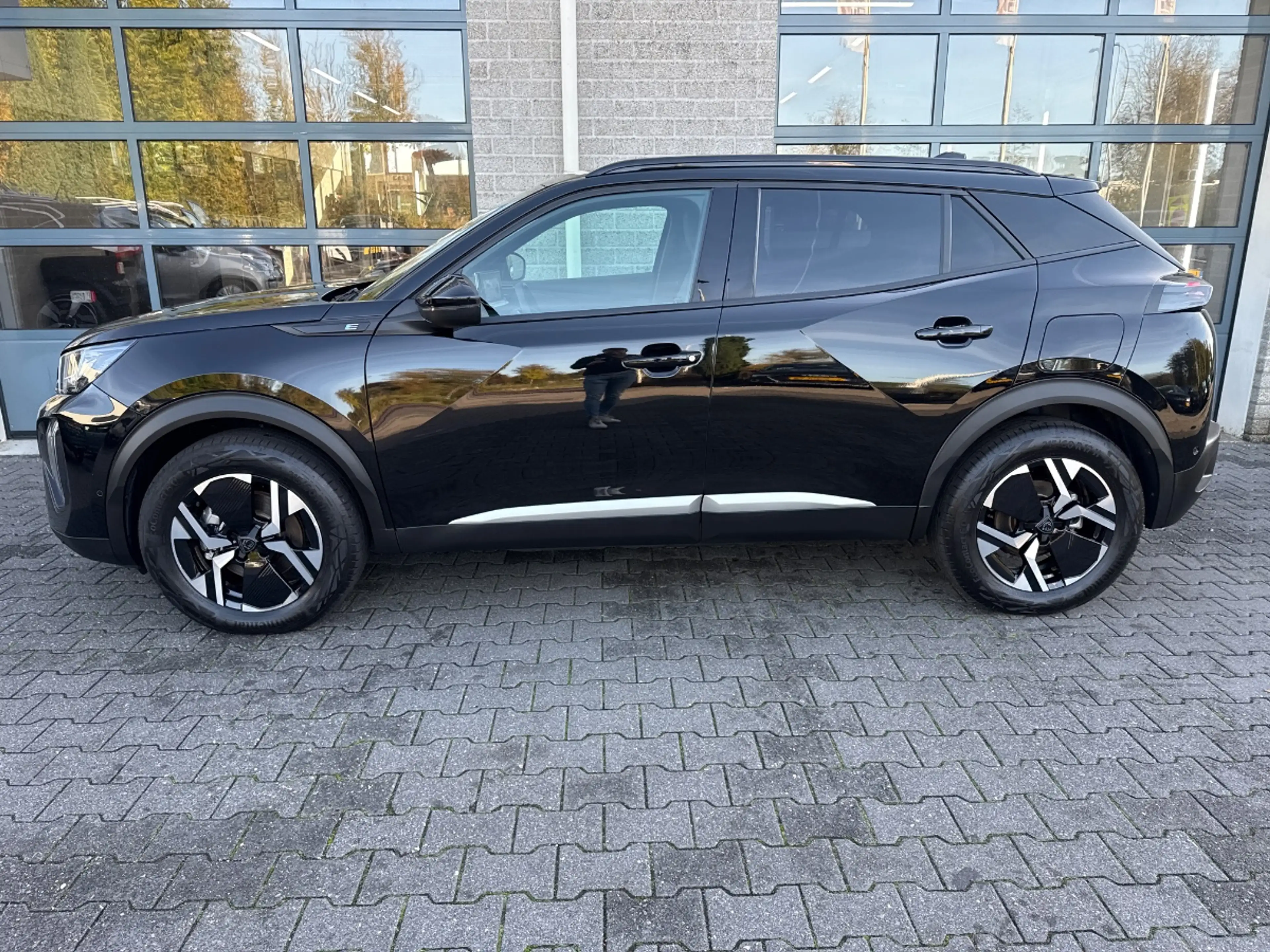 Peugeot e-2008 EV Active Pack 50 kWh|SOH 100%| — photo 2