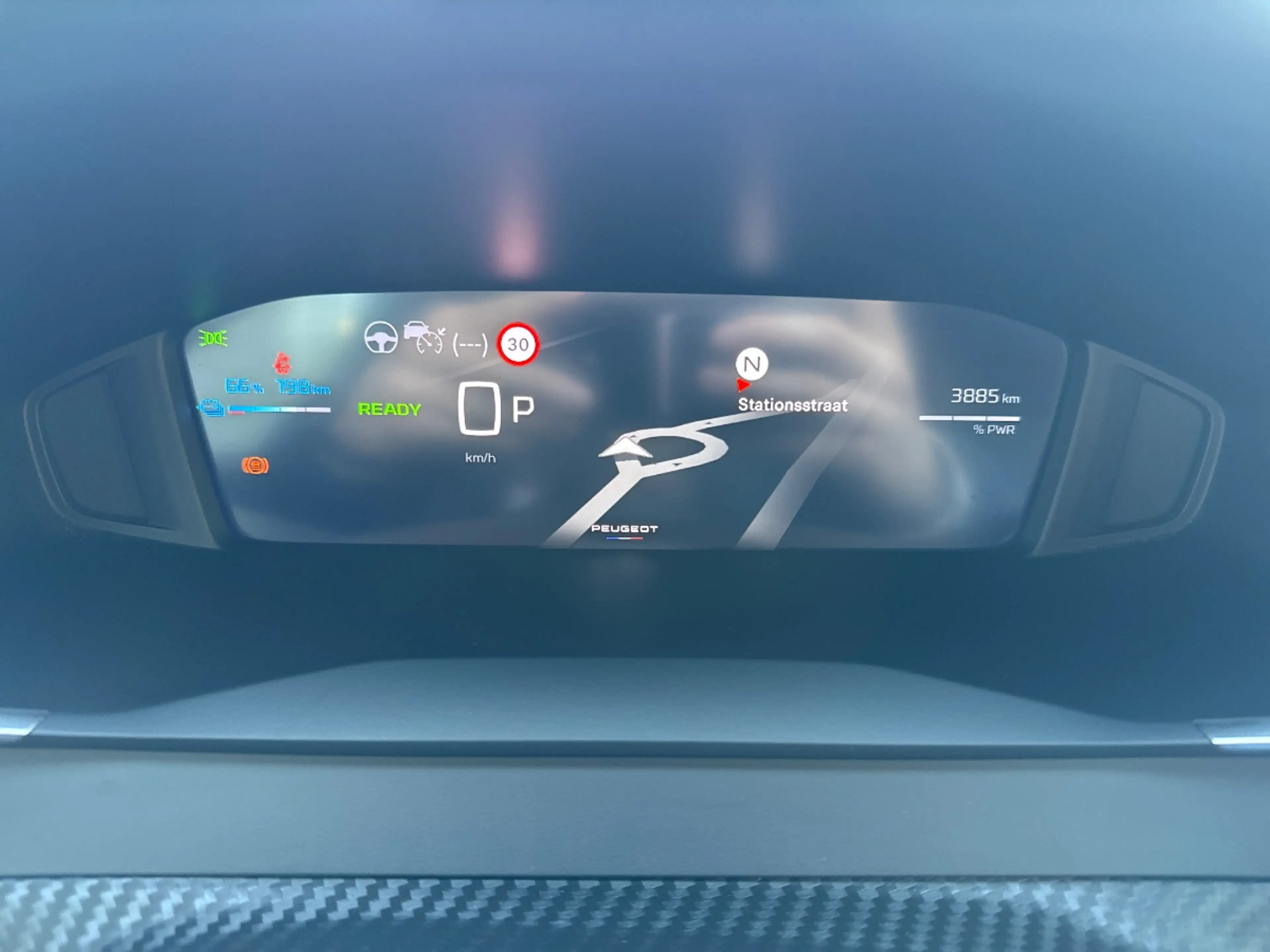 Peugeot e-2008 EV Active Pack 50 kWh|SOH 100%| — photo 9