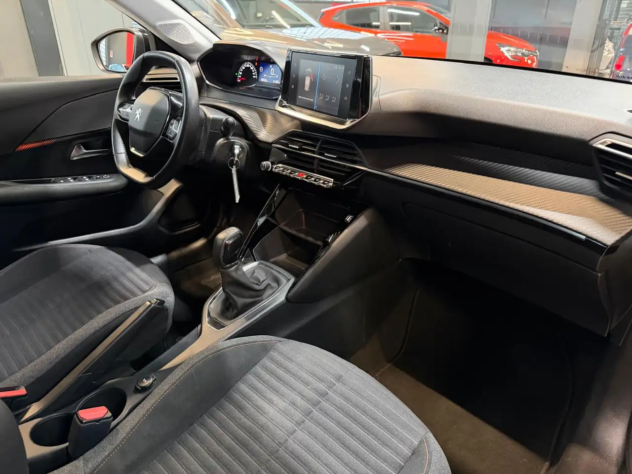 Peugeot 208 208 2023 1.2 Benzina 6