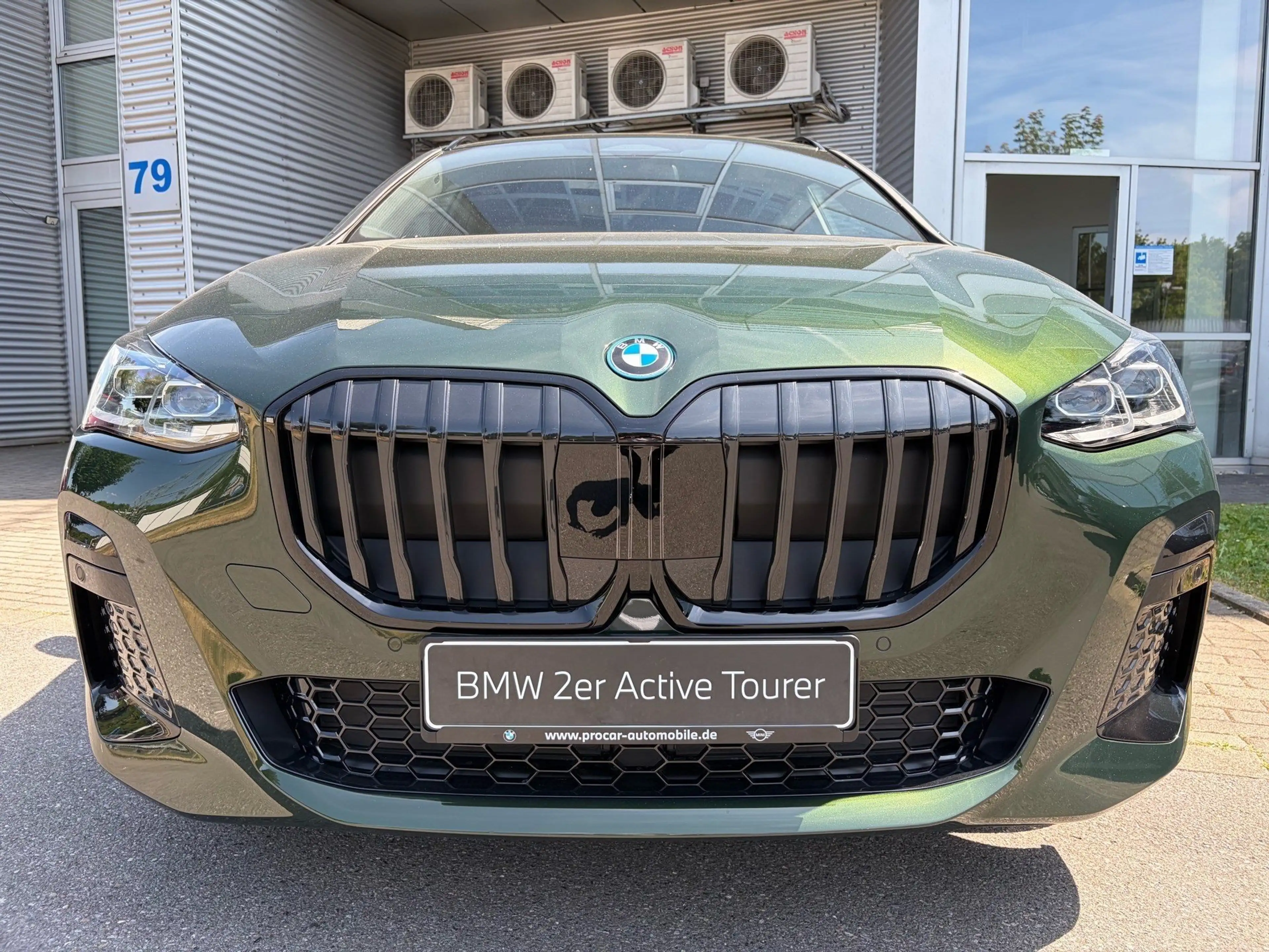 BMW 225 e xDrive M Sport AHK RFK NAVI LED PDC V+H LM — photo 2