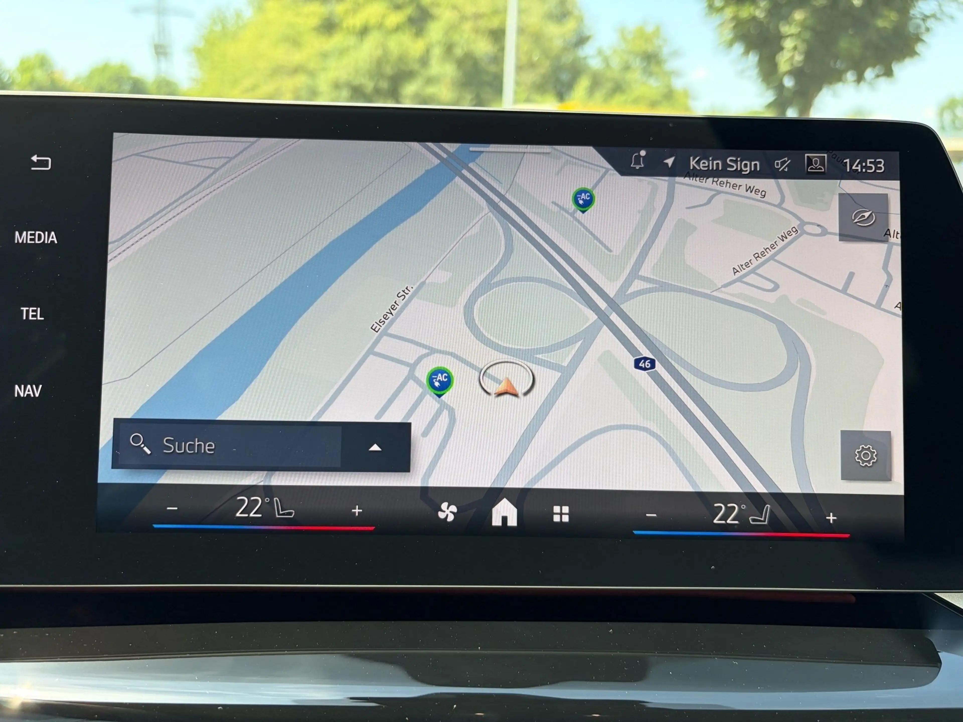 BMW 225 e xDrive M Sport AHK RFK NAVI LED PDC V+H LM — photo 9