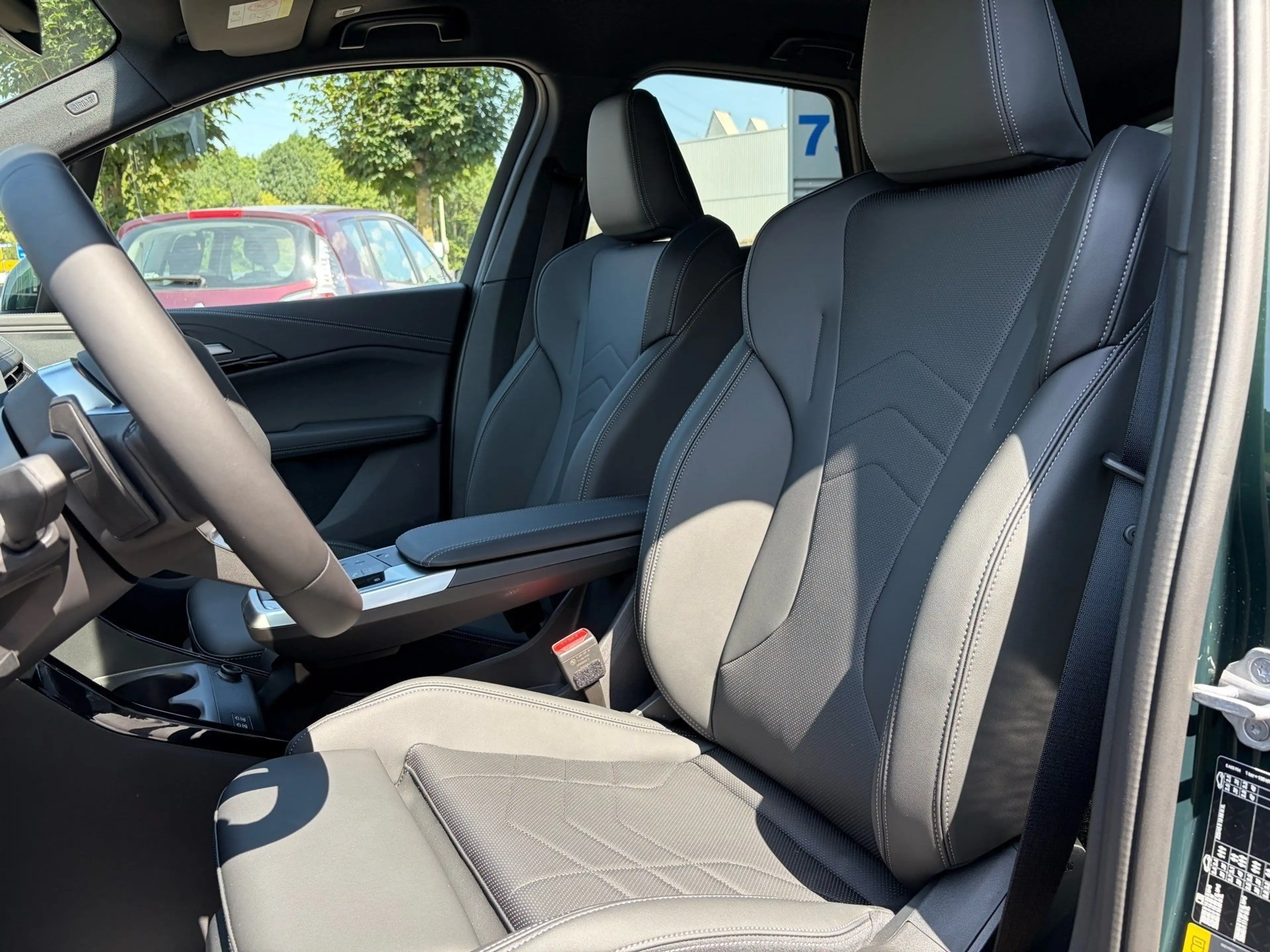 BMW 225 e xDrive M Sport AHK RFK NAVI LED PDC V+H LM — photo 12
