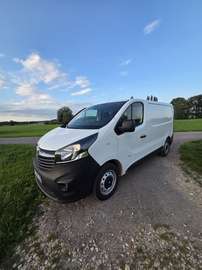1.6 D (CDTI) L1H1 - 71900 Km - AHK - Sortimo