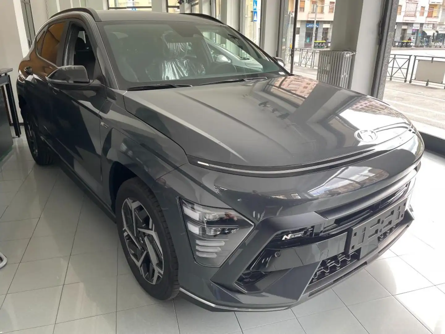 Hyundai KONA 1.6 gdi hev NLine 2wd 129cv dct Grijs - 1