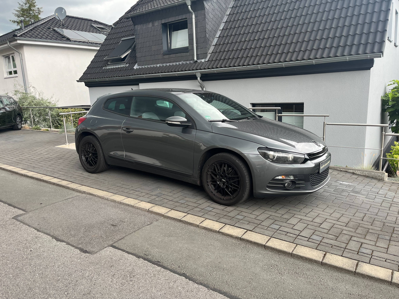 Volkswagen Scirocco 1.4 TSI Life*2.Hand,Scheckheft,Garantie,Klimaaut.,SHZ,PDC,