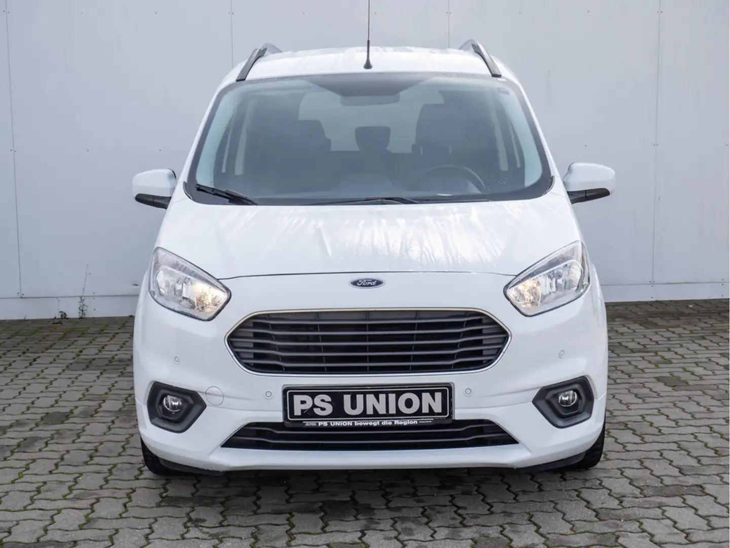 Ford Tourneo Courier TITANIUM 1.5TD KAMERA NAVI Weiß - 2