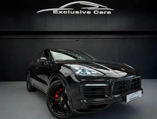 Porsche Cayenne view 4