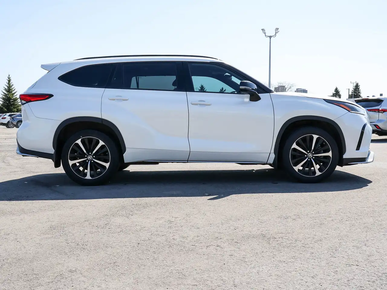 Toyota Highlander снимка Toyota Highlander