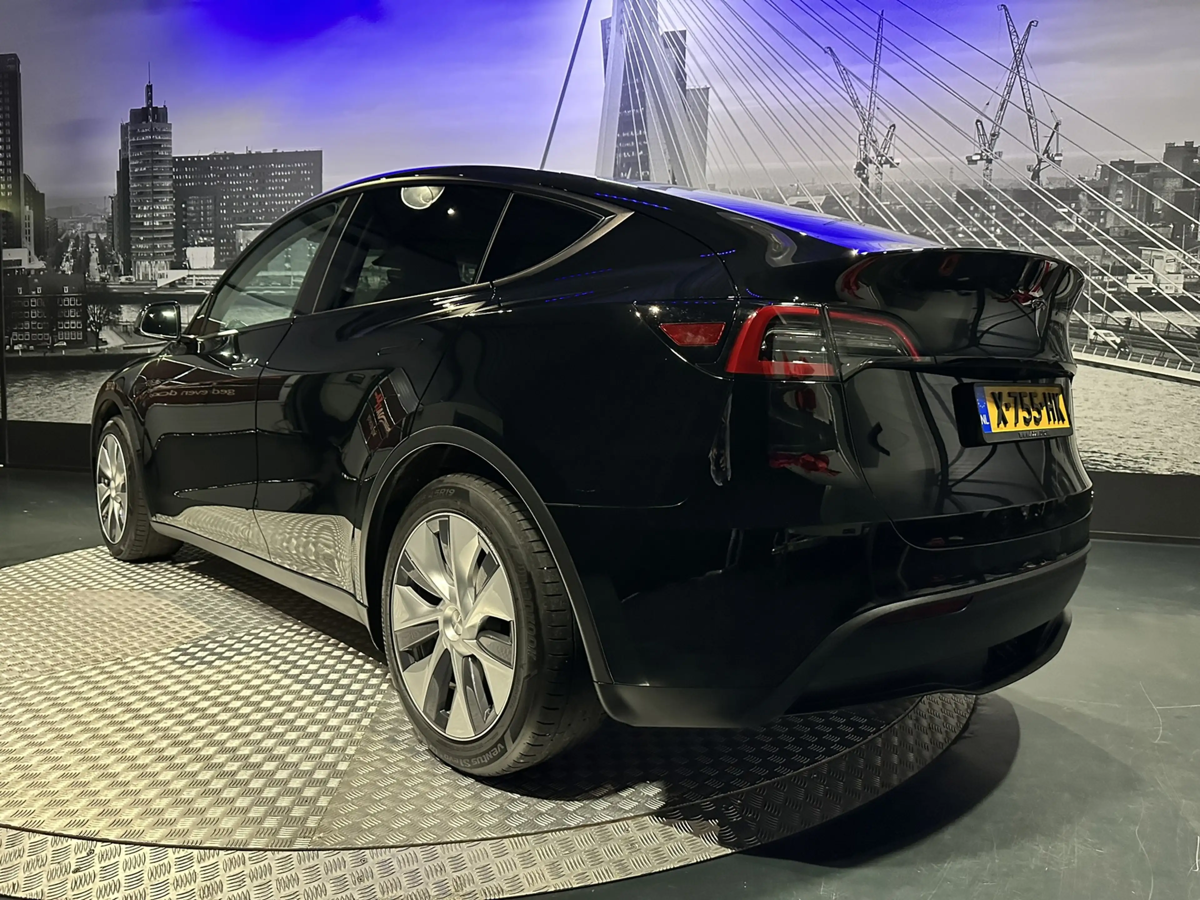 Tesla Model Y RWD 58 kWh *Origineel NL*Trekhaak*Pano* — photo 22