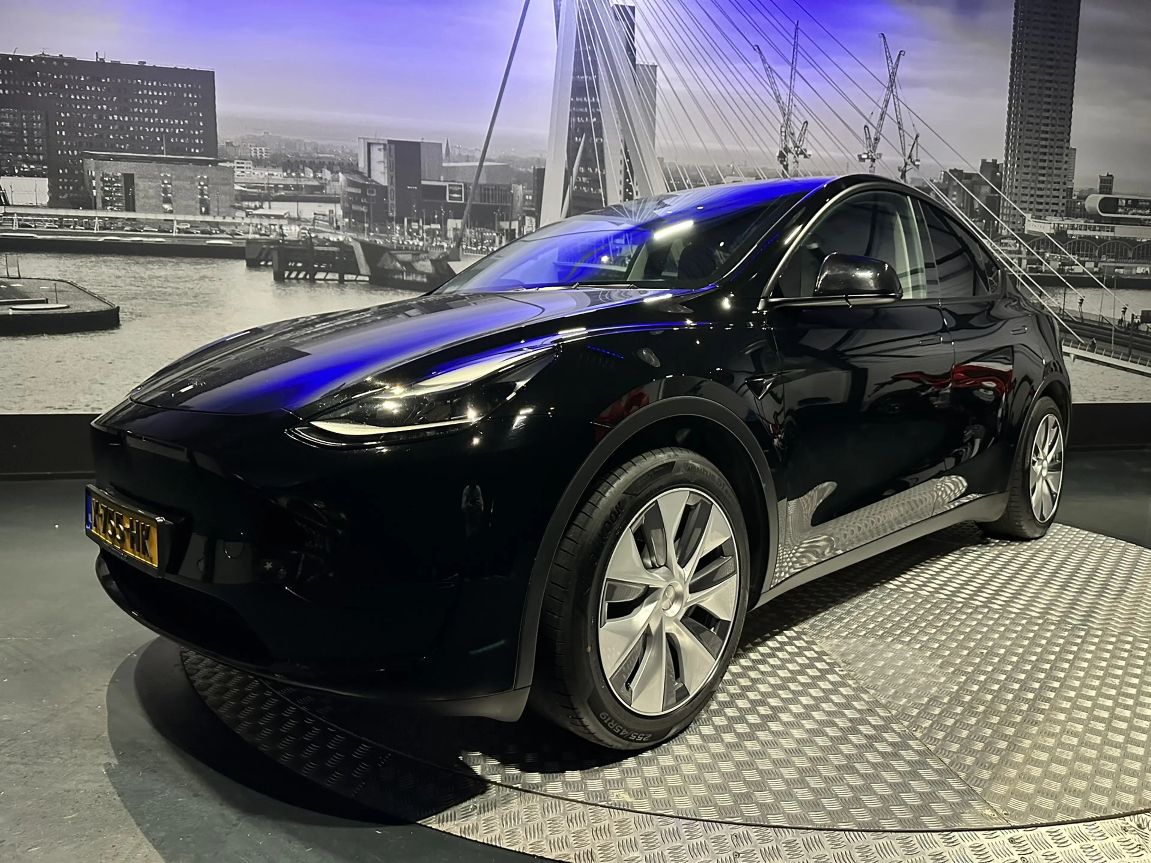 Tesla Model Y RWD 58 kWh *Origineel NL*Trekhaak*Pano* — photo 27