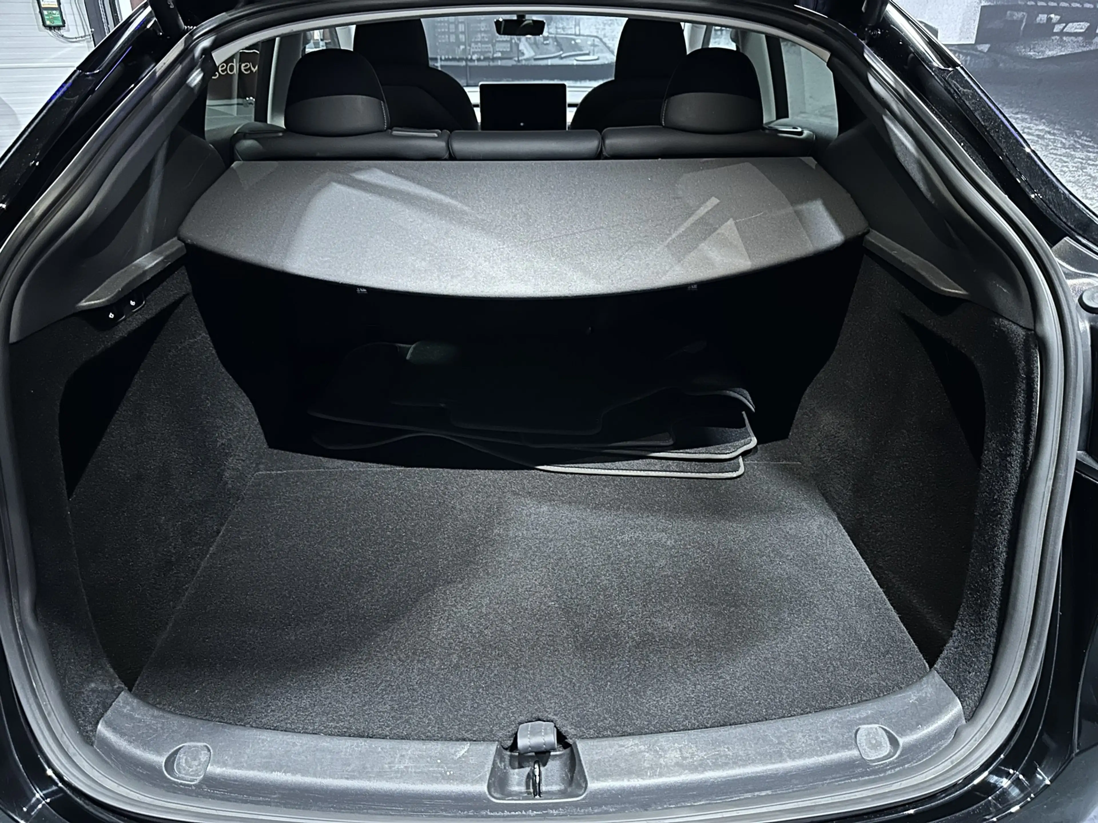 Tesla Model Y RWD 58 kWh *Origineel NL*Trekhaak*Pano* — photo 23