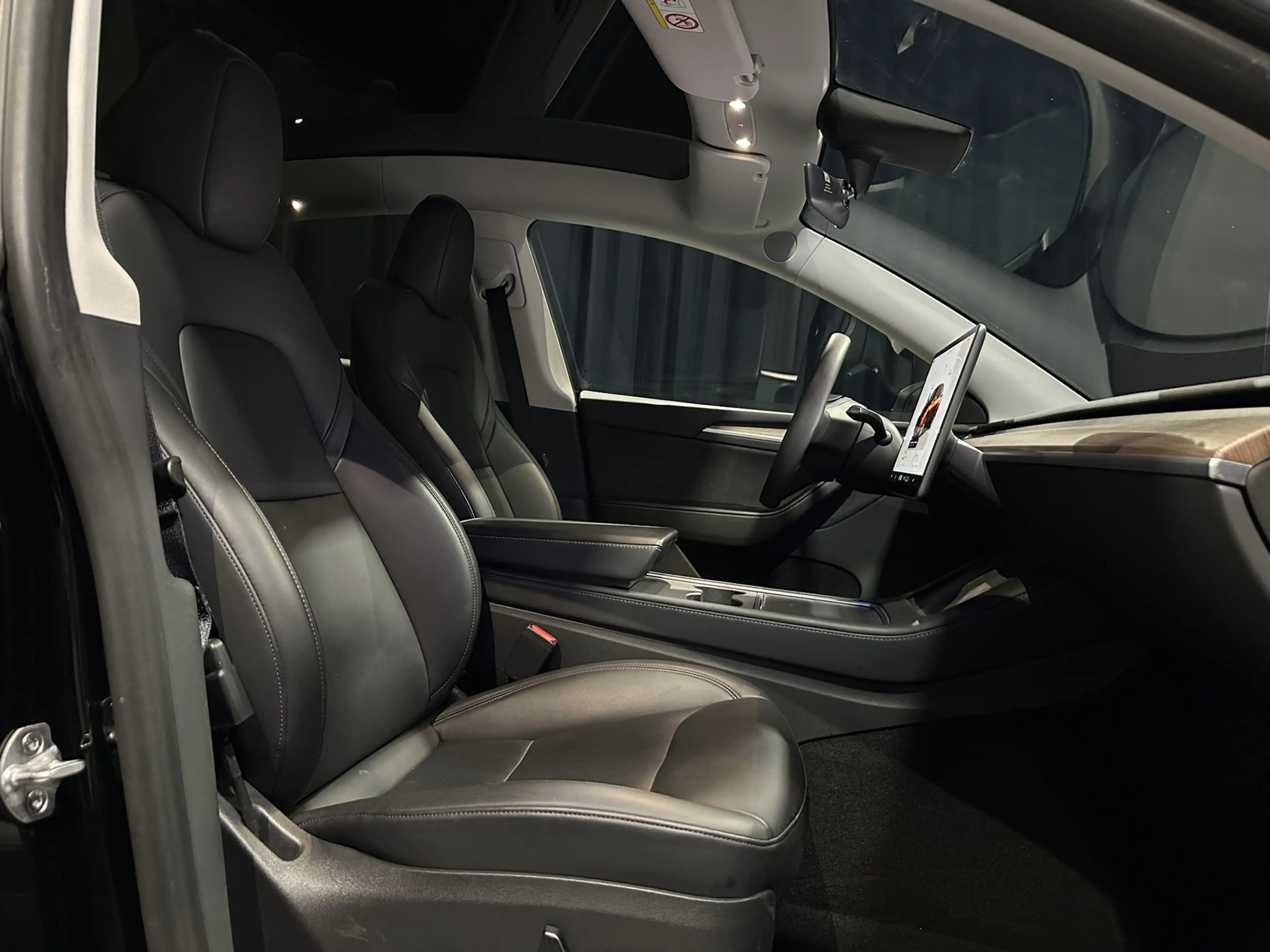 Tesla Model Y RWD 58 kWh *Origineel NL*Trekhaak*Pano* — photo 26