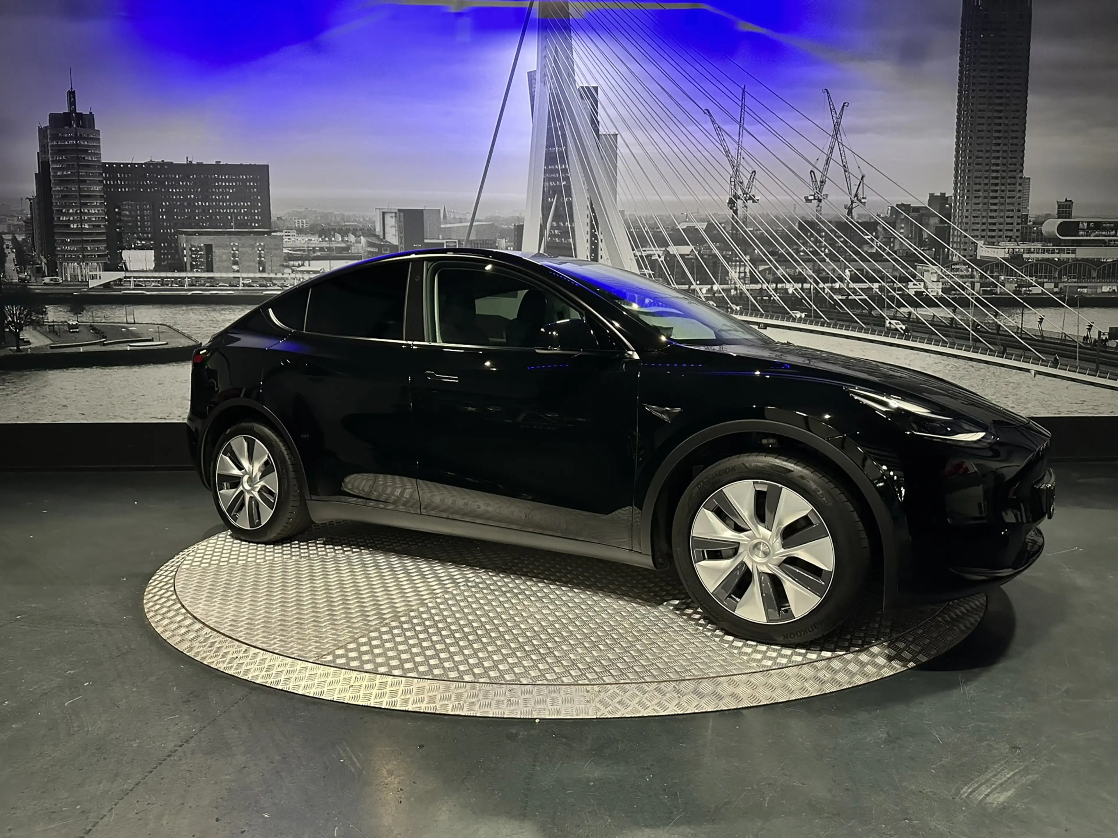 Tesla Model Y RWD 58 kWh *Origineel NL*Trekhaak*Pano* — photo 3