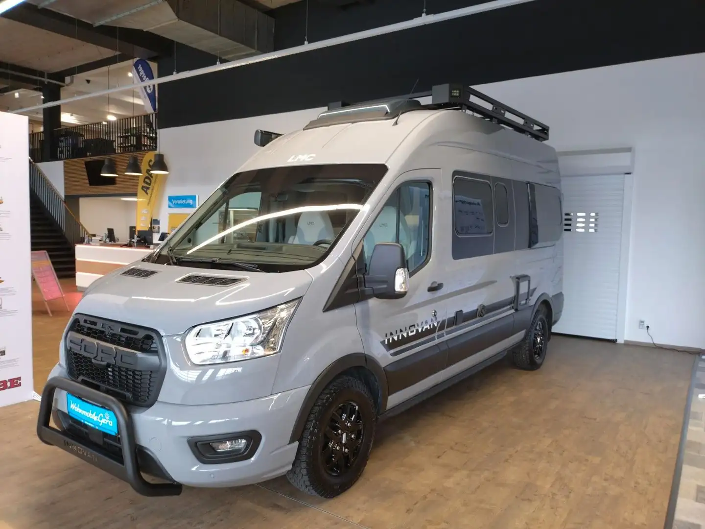 LMC Innovan 590 Active Gris - 1