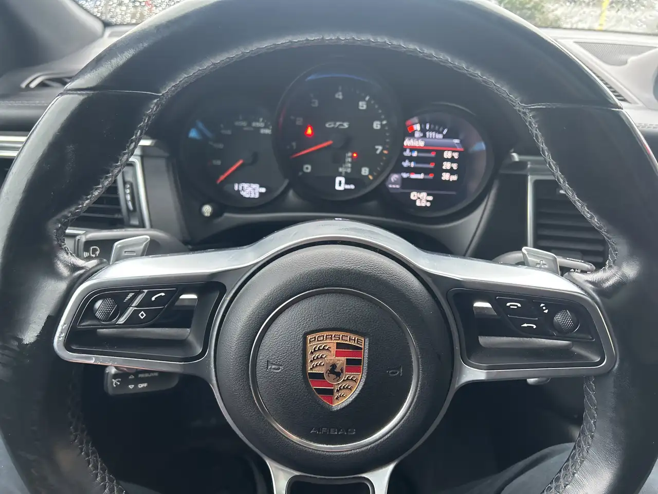 Porsche Macan снимка Porsche Macan