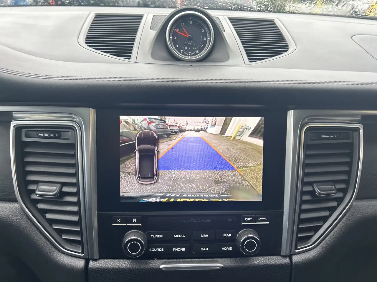 Porsche Macan снимка Porsche Macan