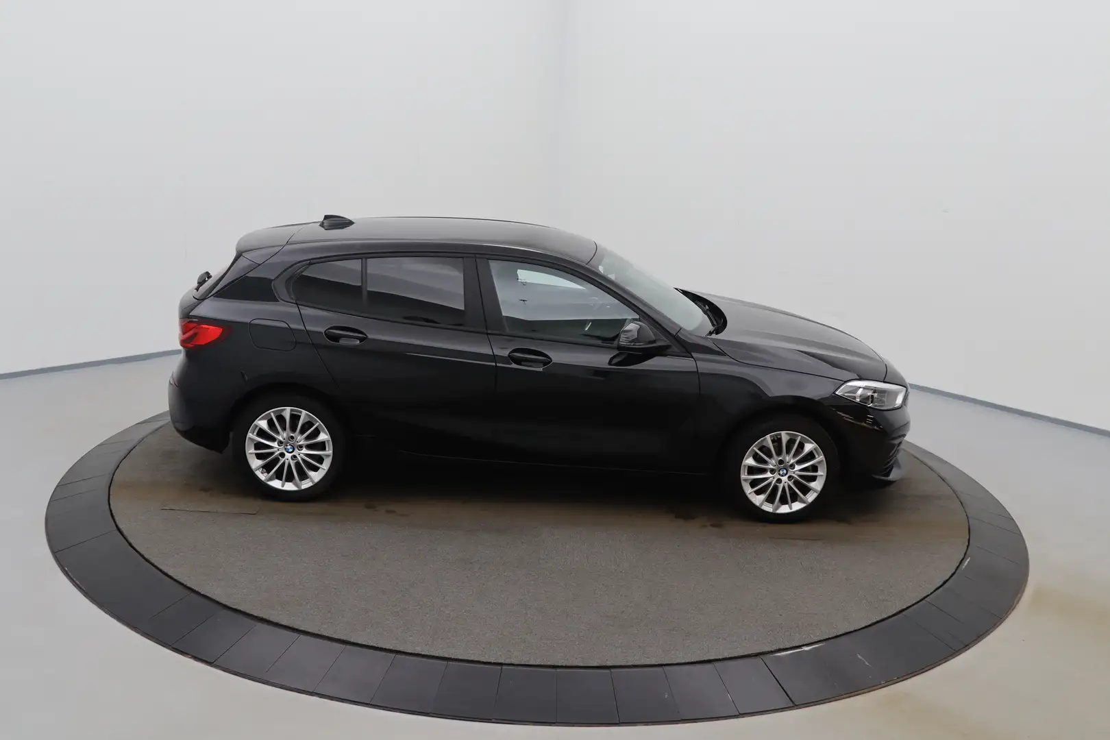 BMW 118 1 118iA Business LED GPS PDC Carplay Cruise Ctrl B Nero - 2