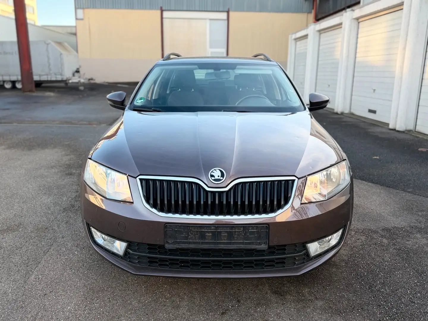 Skoda Octavia Combi Ambition Tüv Neu bei Kauf Brun - 2