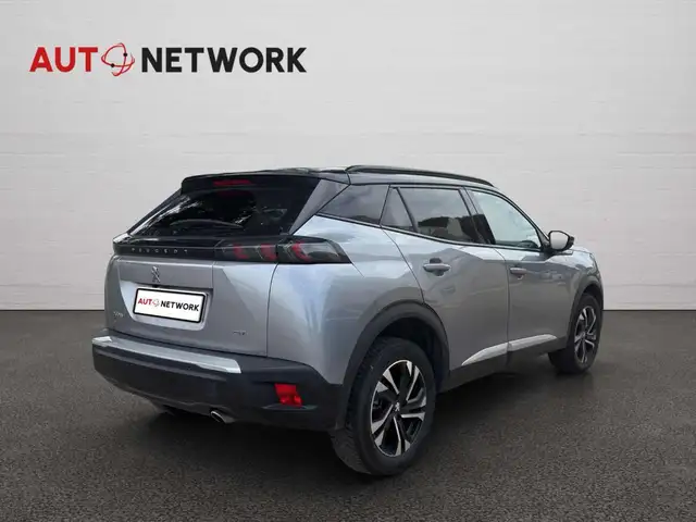 Peugeot 2008 view 2