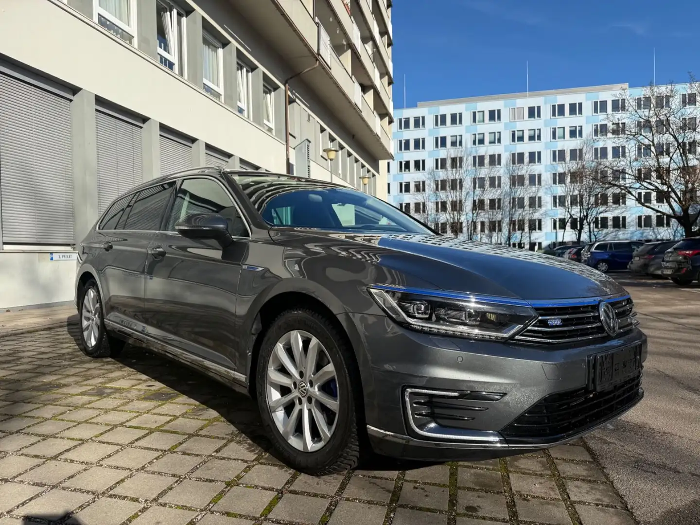 Volkswagen Passat Variant GTE LED-PANORAMA-DIGITAL-ACC-AHK Grau - 2