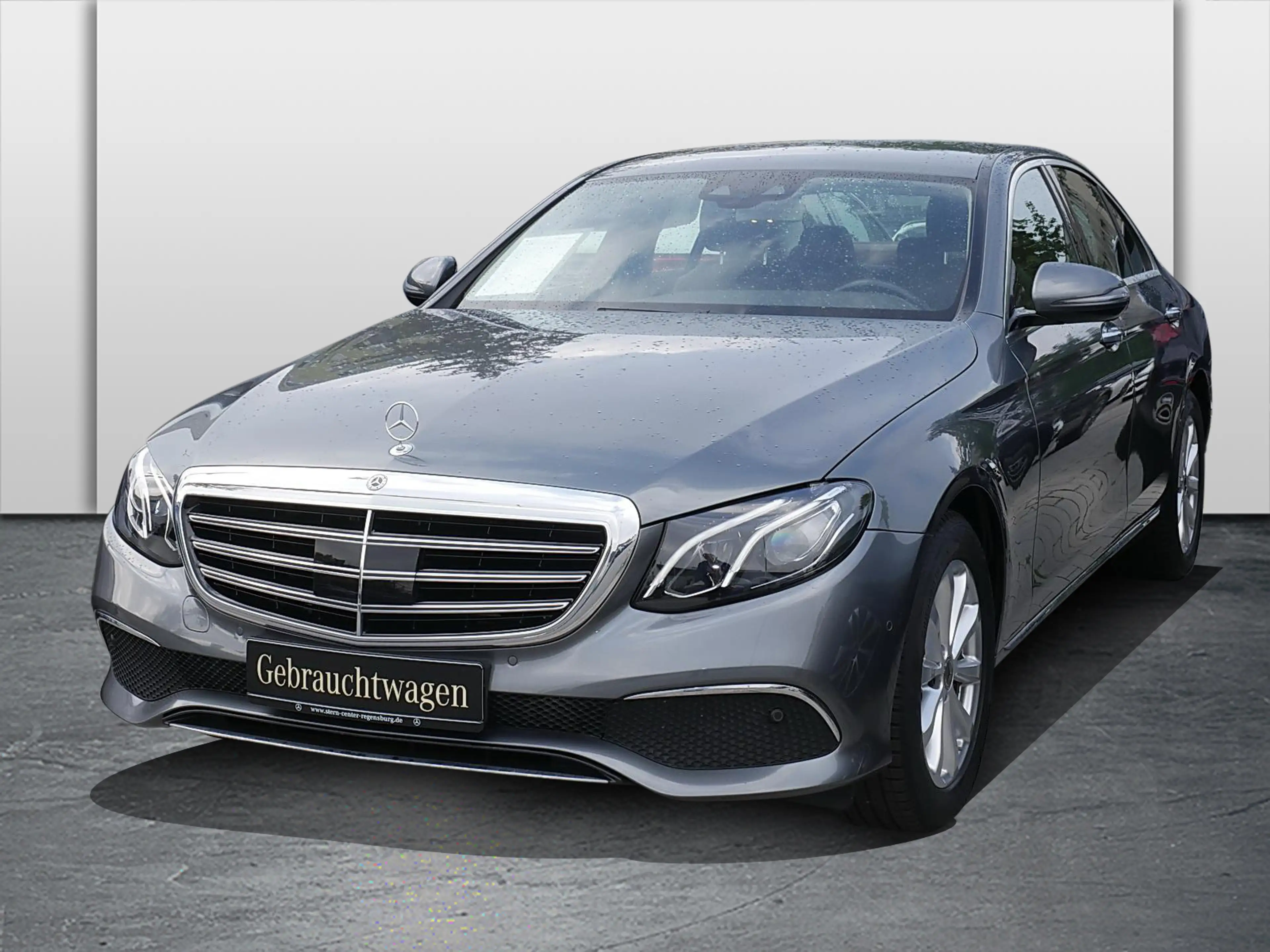 Mercedes-Benz E 250 Limousine Exclusive+Comand+Ambiente+LED+DAB — photo 14