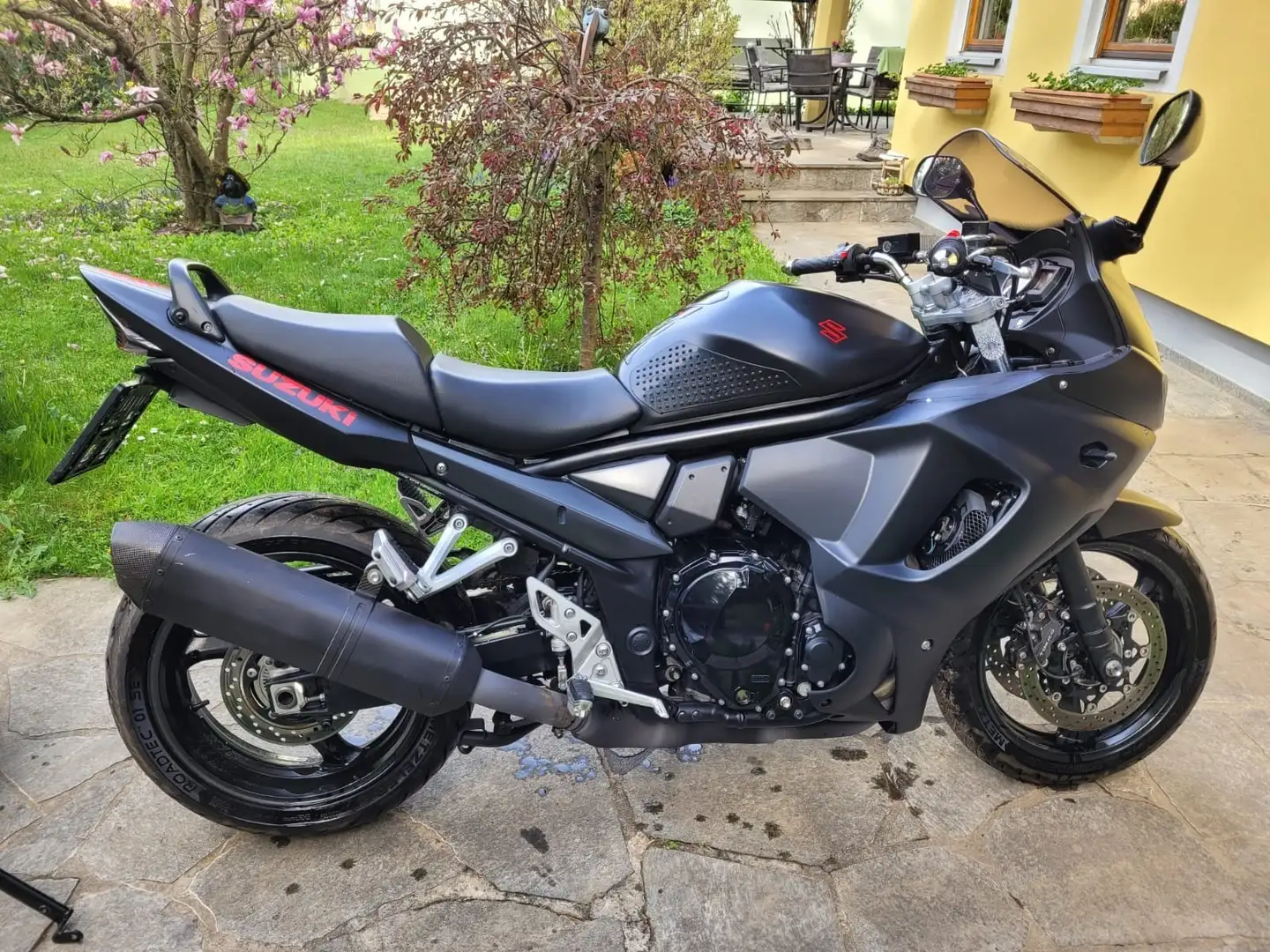 Suzuki GSX 1250 Czarny - 1
