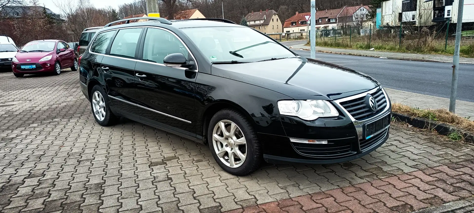 Volkswagen Passat Variant Passat Variant 1.4 TSI  BlueMotion Schwarz - 1