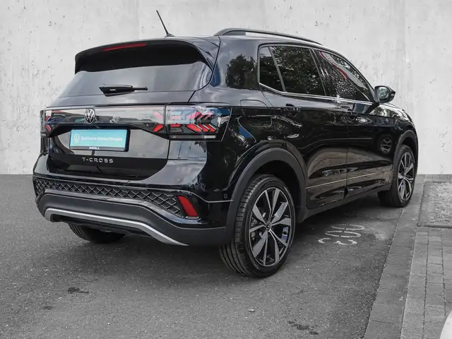 Volkswagen T-Cross view 4