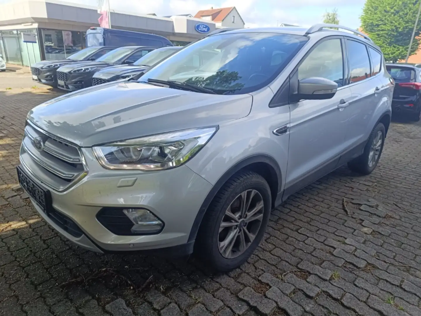 Ford Kuga TITANIUM NAVIGATION / EASY-DRIVER-PAKET / W-PAKET Silber - 2