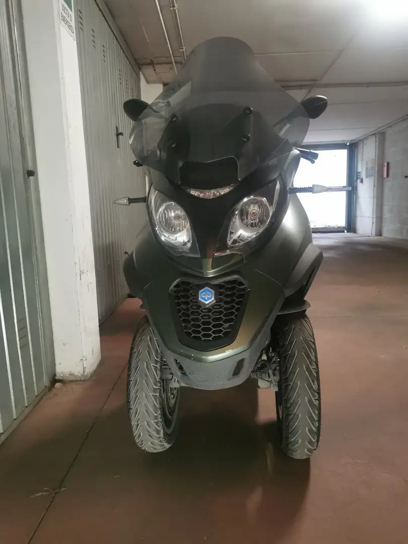 Piaggio MP3 350 Yeşil - 1