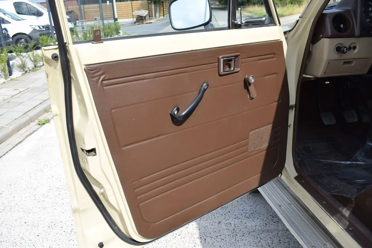 Toyota Land Cruiser, foto 12
