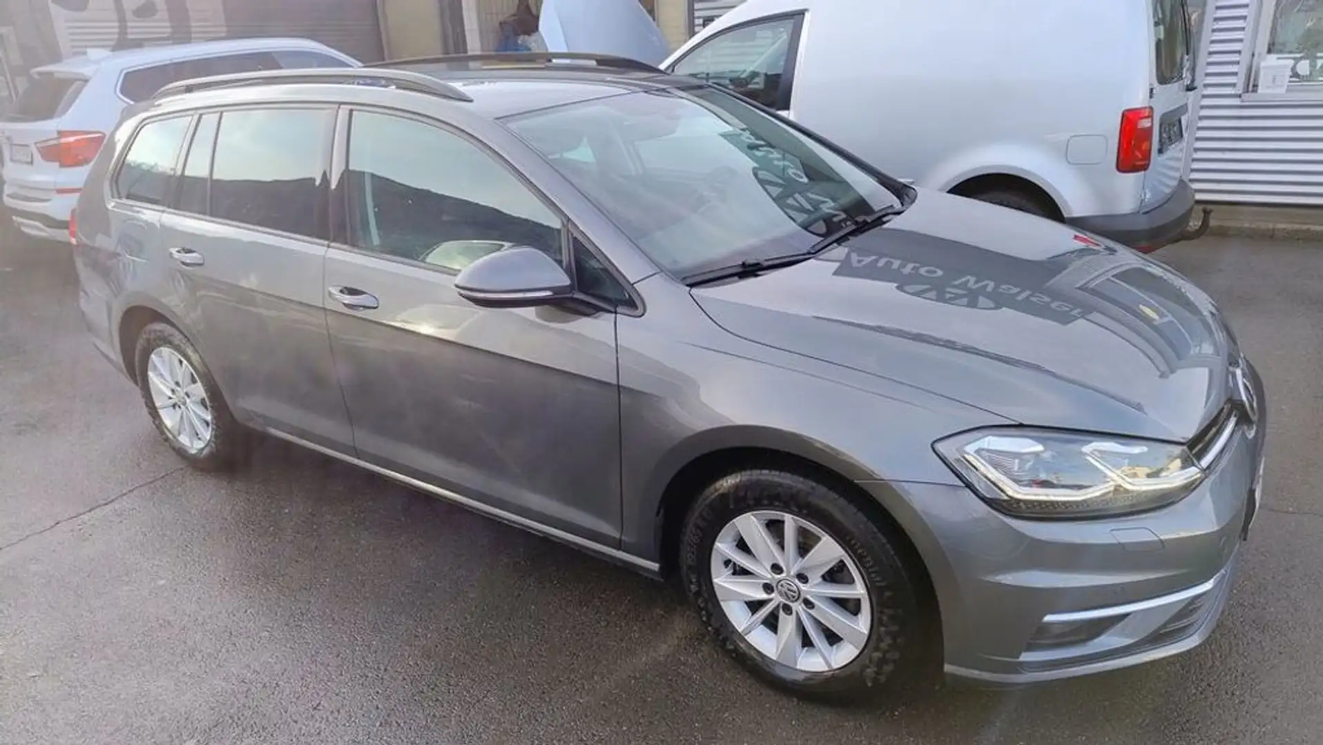 Volkswagen Golf Variant Comfortline TDI DSG Grau - 2