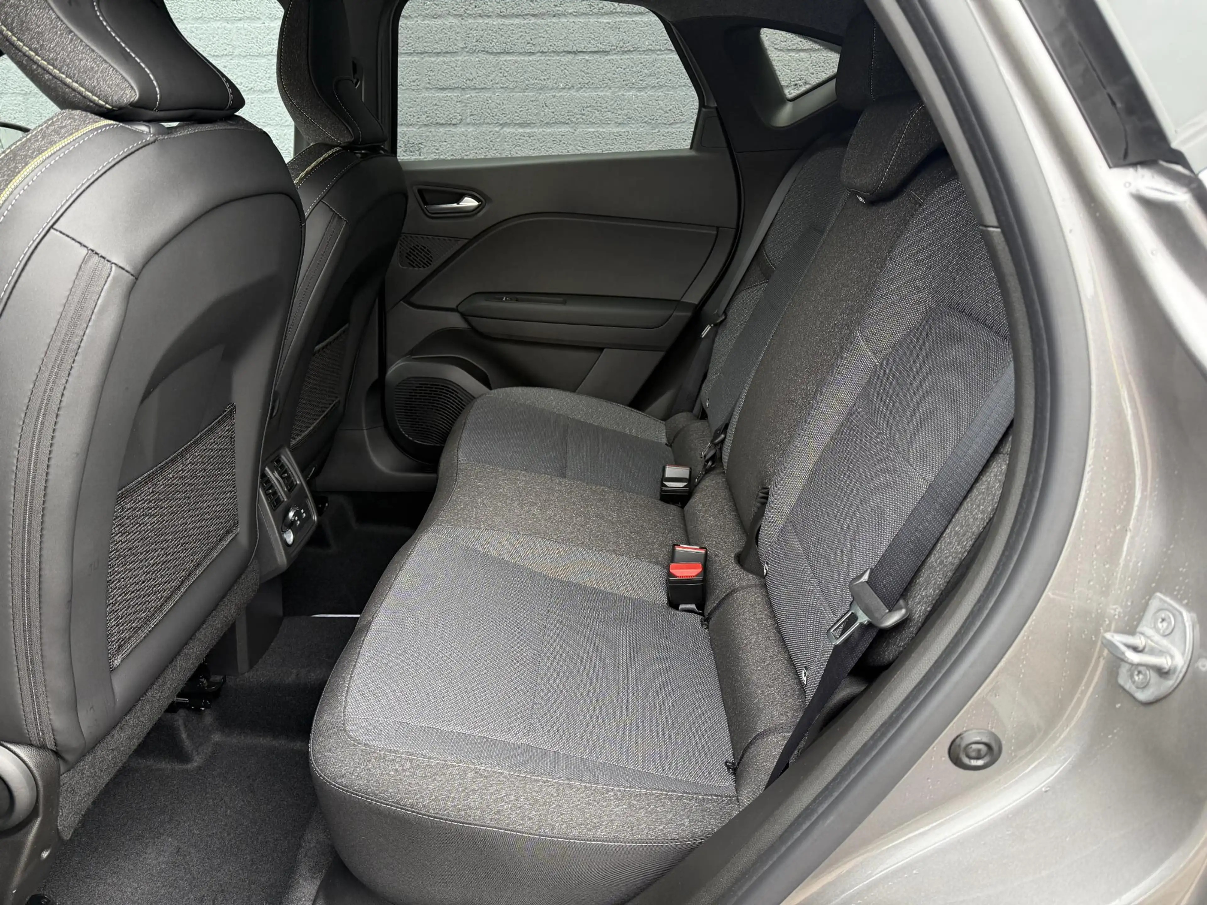 Renault Captur 1.8 E-Tech full hybrid 160 techno | Pack Winter | — photo 14