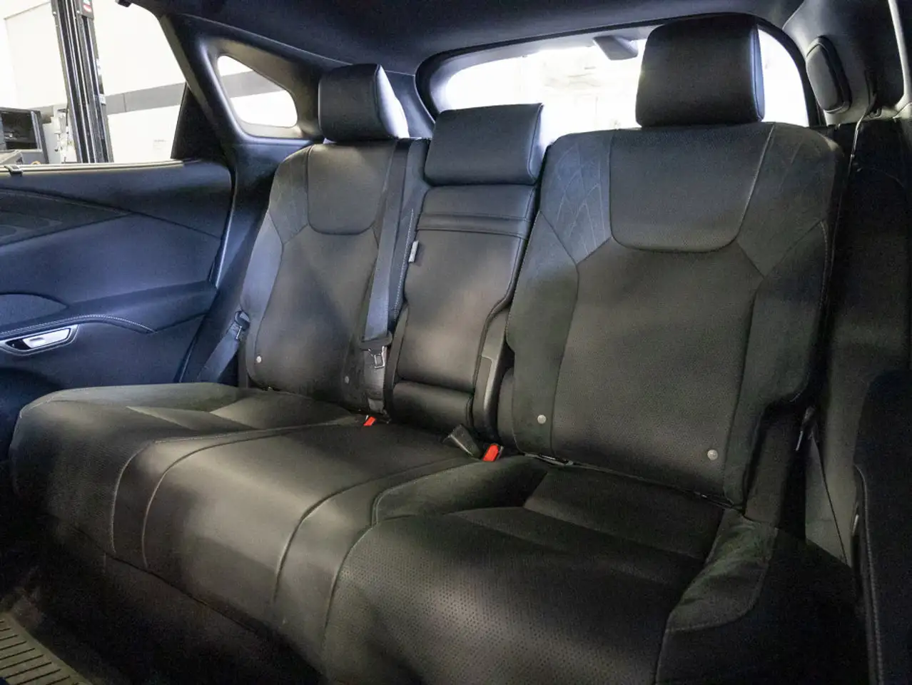 Lexus RX снимка Lexus RX