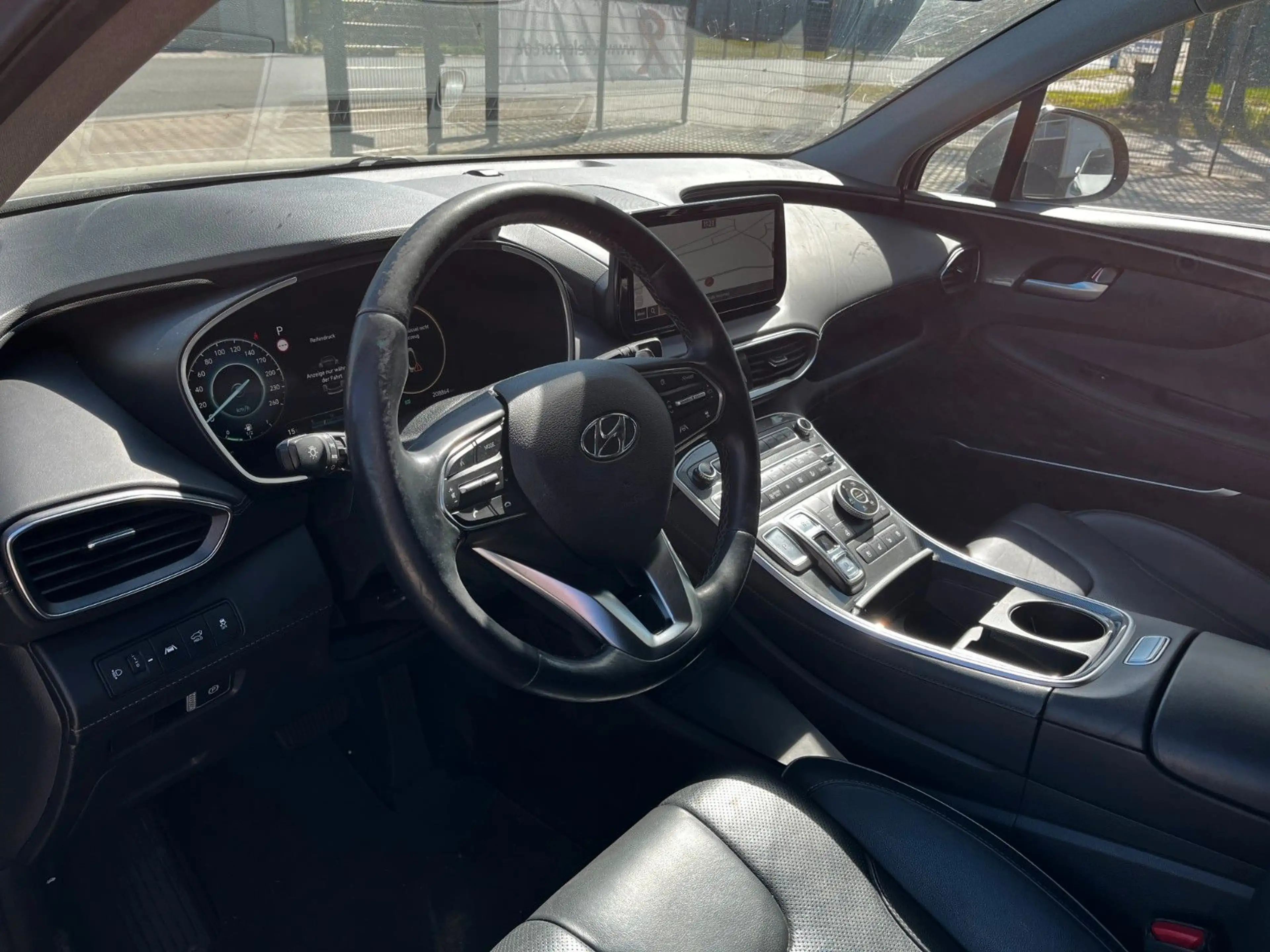 Hyundai SANTA FE Hybrid Prima 4WD/Leder/Navi/360/MWST — photo 9