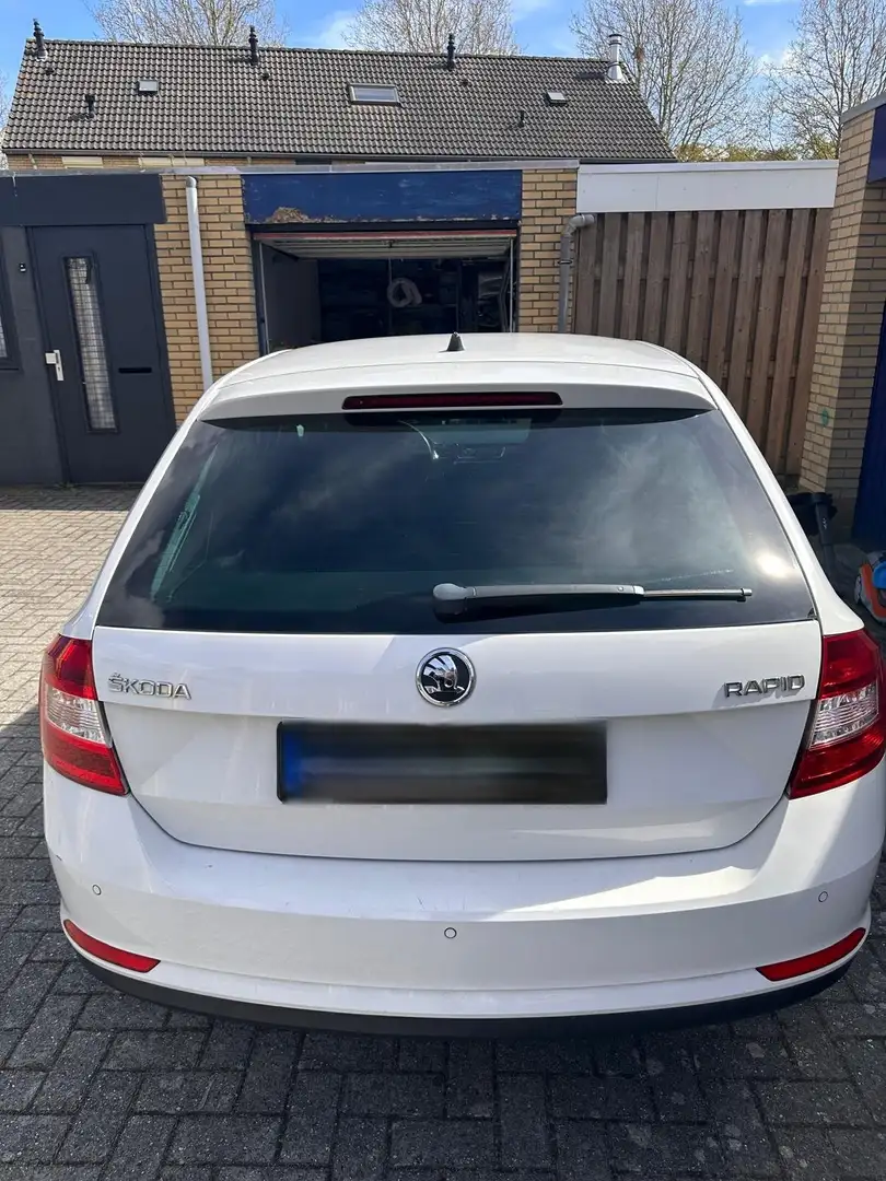 Skoda Rapid/Spaceback Rapid 1.6 TDI Ambition Blanc - 2