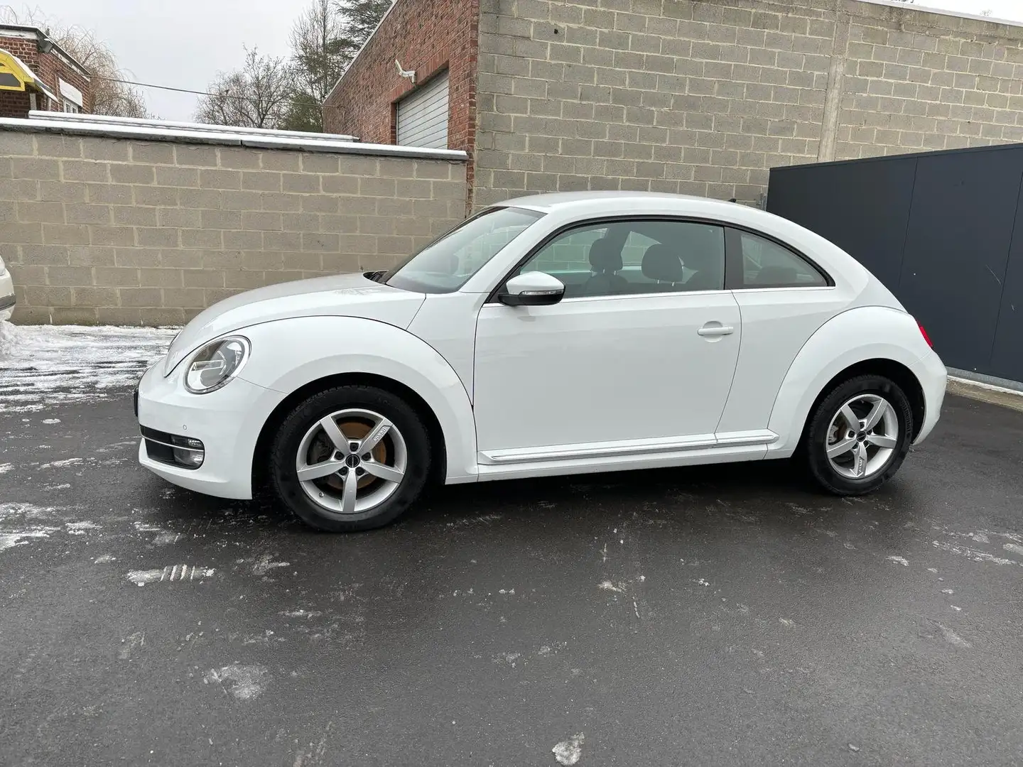 Volkswagen Beetle 2.0d CR TDi Design*PARKSENSOR NAV BLUETH AIRCO bijela - 2