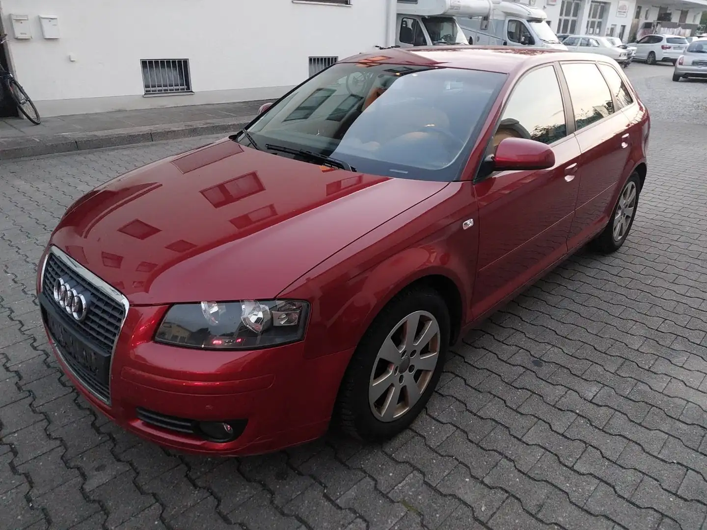 Audi A3 2.0 FSI Ambition Rot - 1