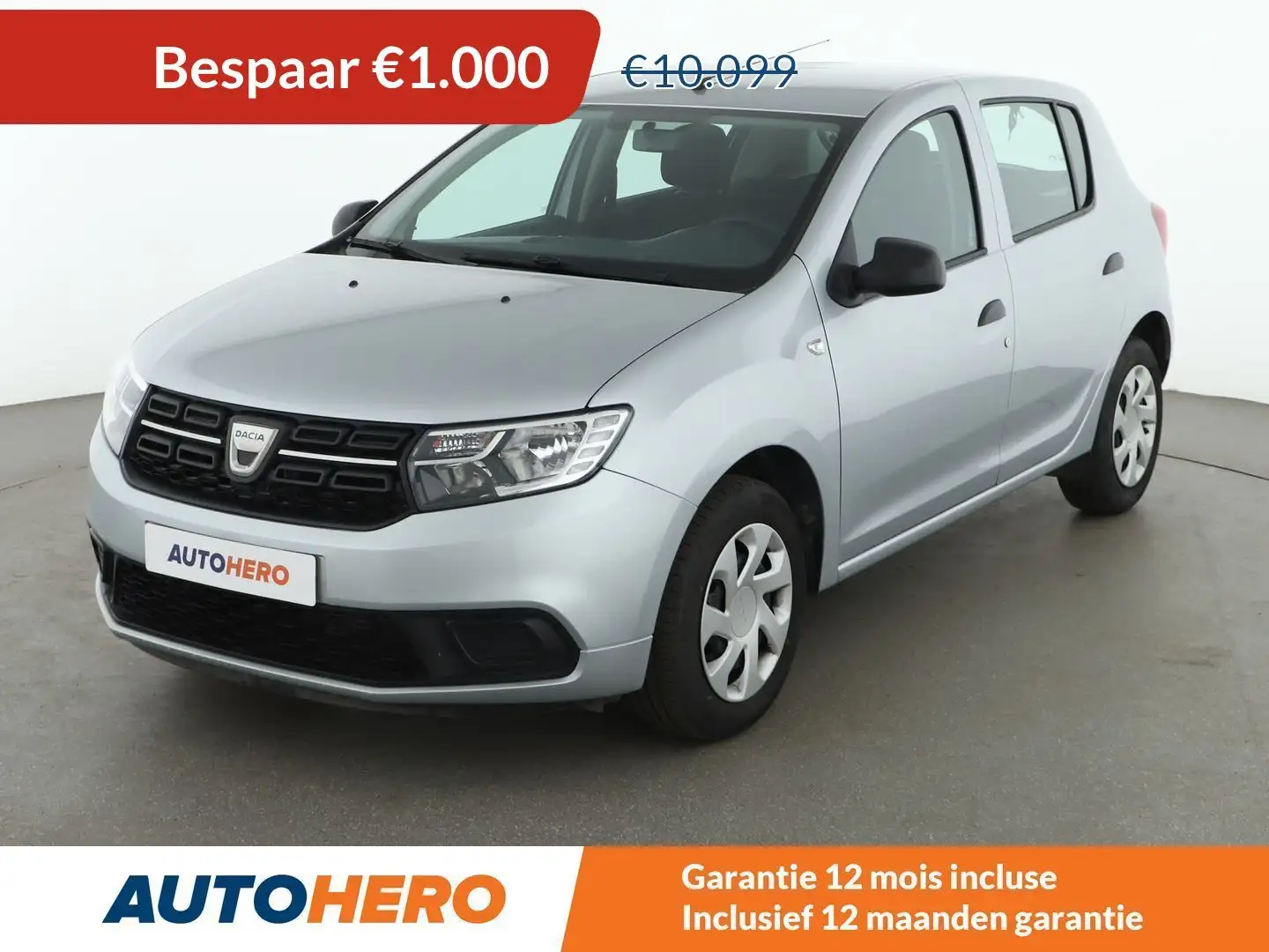 Dacia Sandero 0.9 TCe Essential Grijs - 1