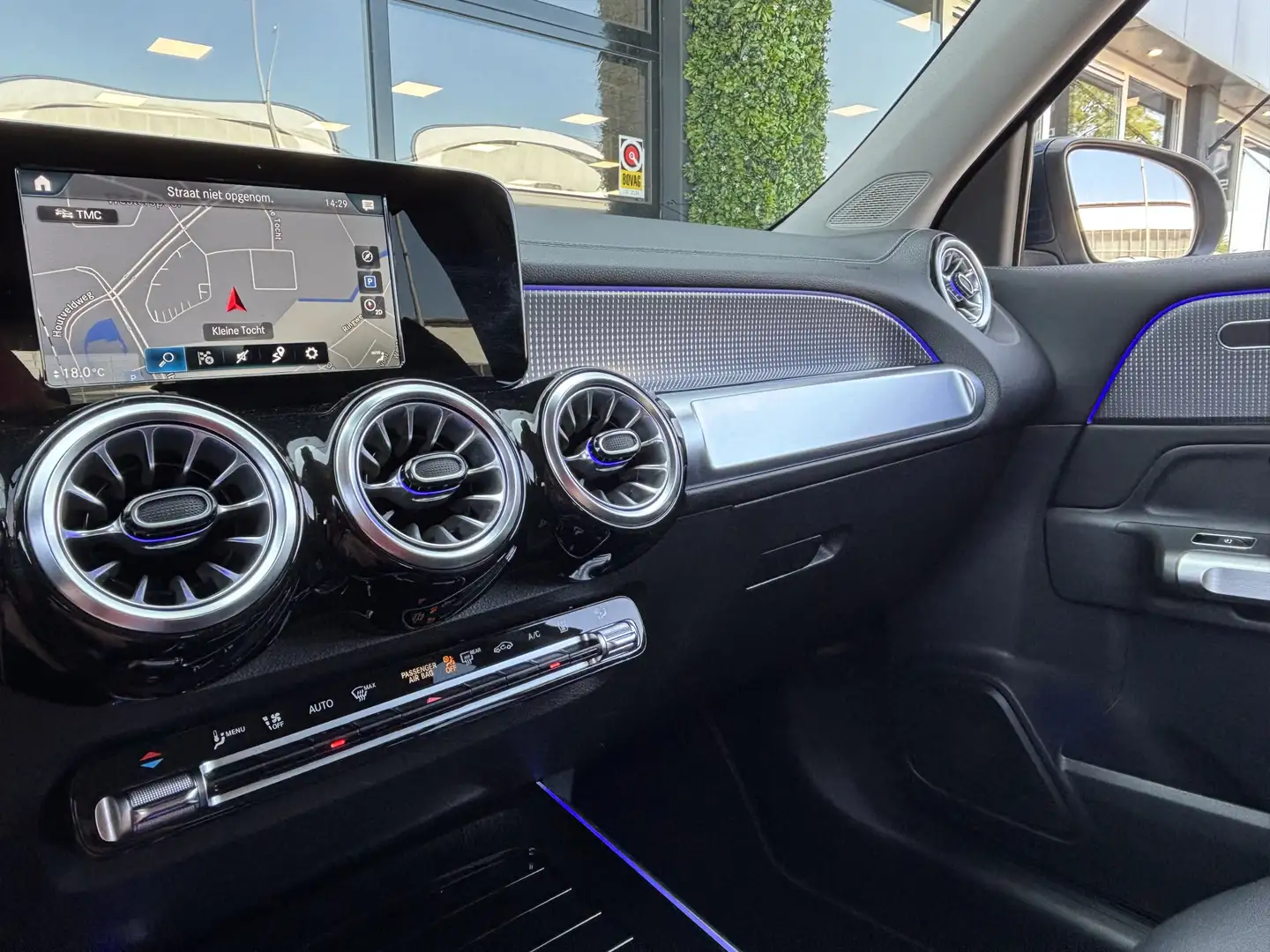Mercedes-Benz GLB 220 220d 190PK 4MATIC Advantage | ACC | HUD | Sfeer | Blauw - 2